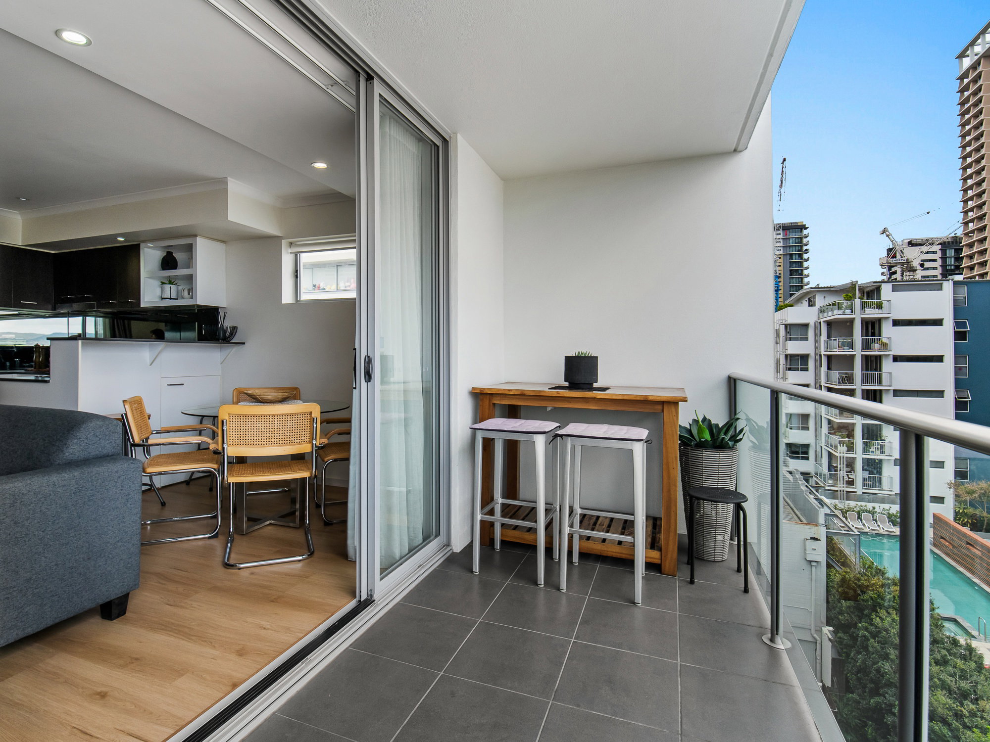 Furnished 2 Bedroom Apartment in South Brisbane