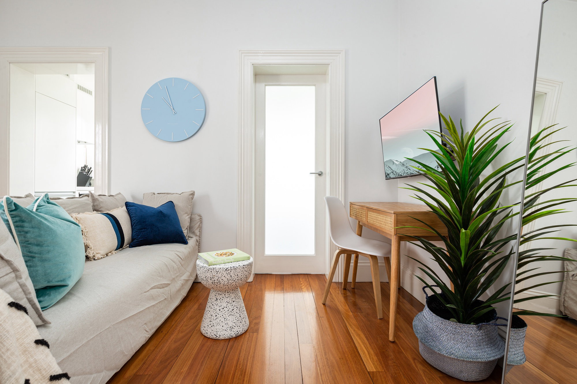 Furnished 1 Bedroom Rental in Fairfield West