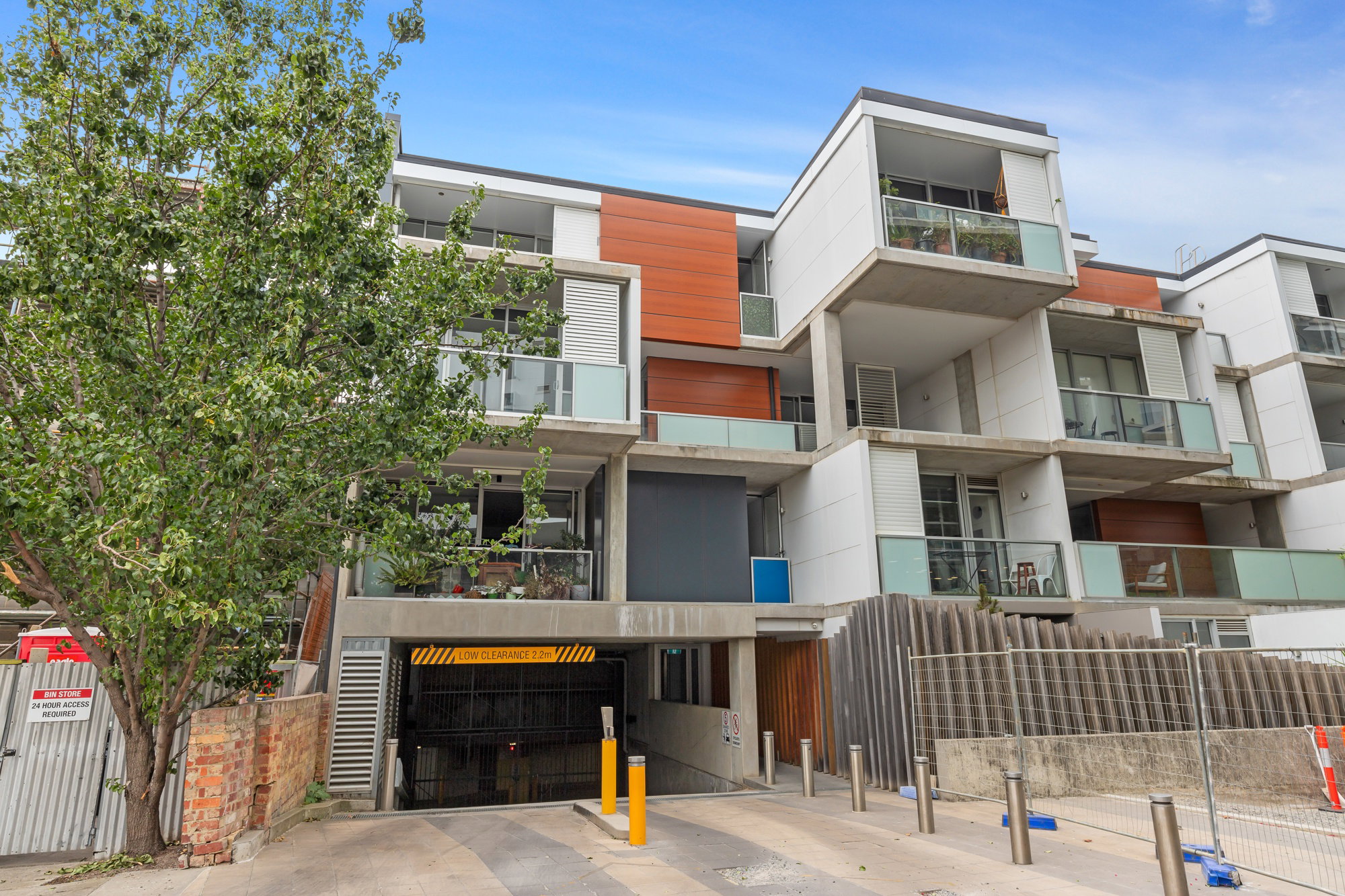 Furnished 1 Bedroom Apartment in Fitzroy North