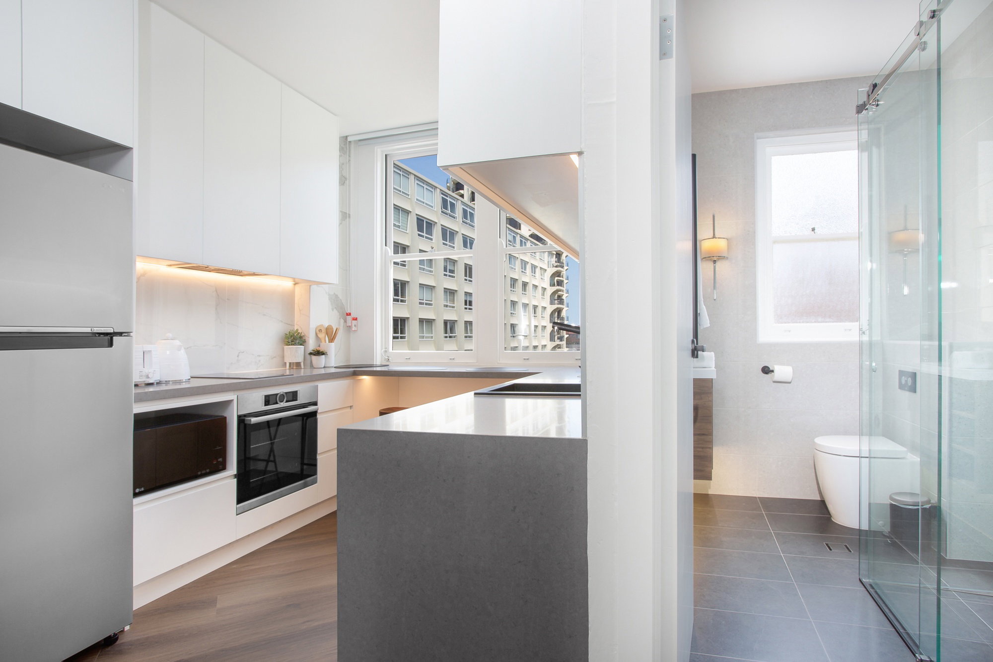 Furnished 1 Bedroom Apartment in Elizabeth Bay