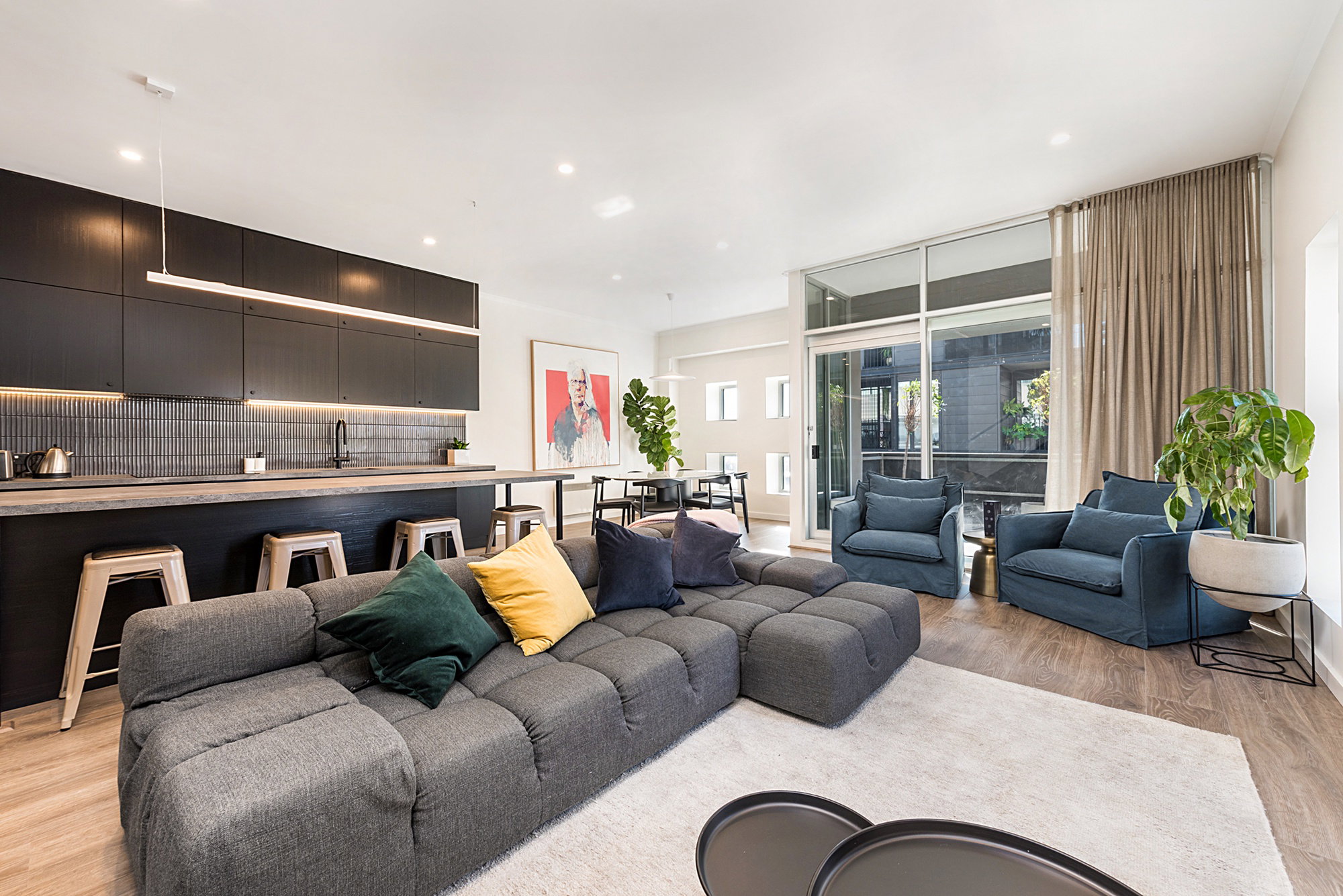 Furnished 3 Bedroom Apartment in Fitzroy
