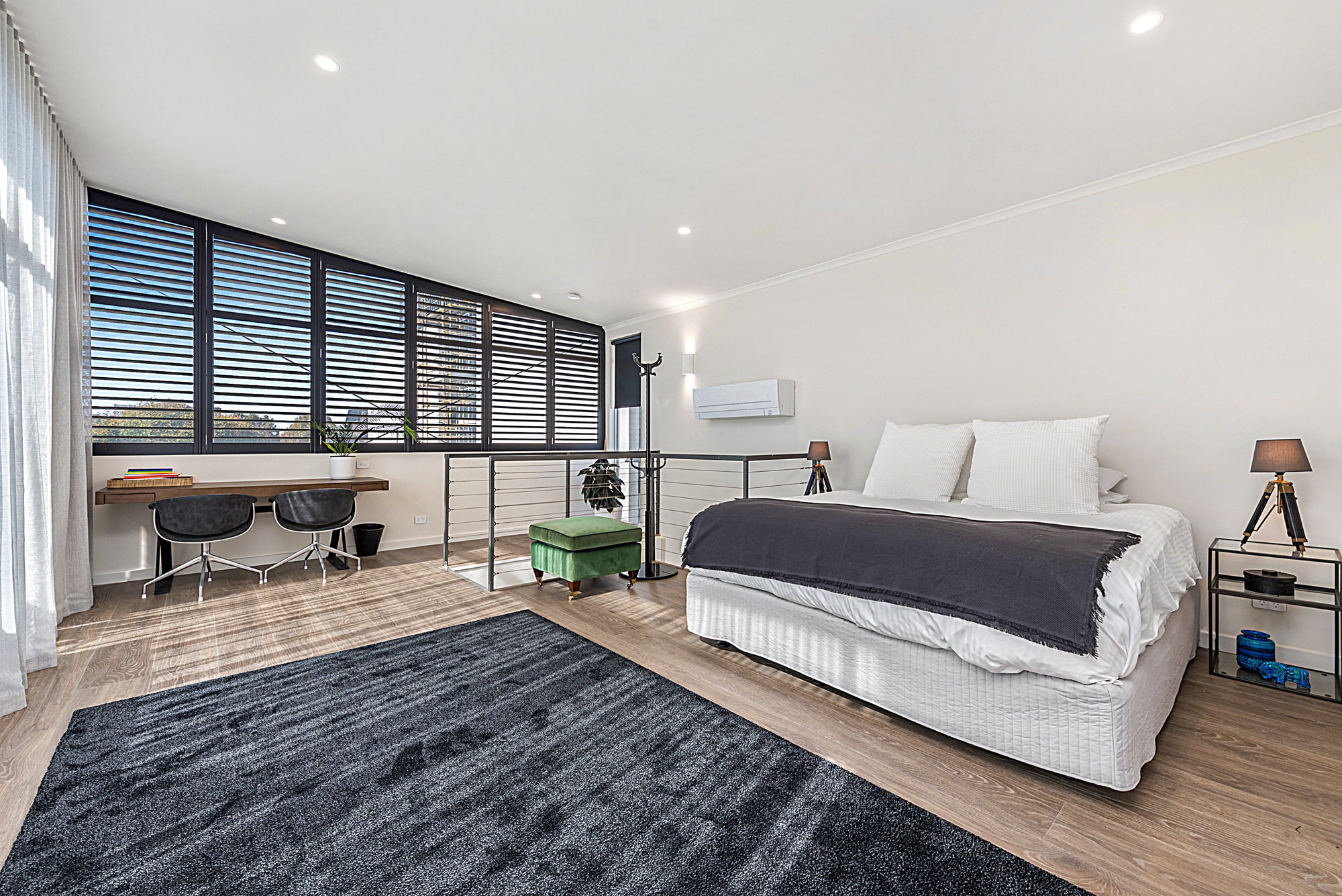 Furnished 3 Bedroom Apartment in Fitzroy