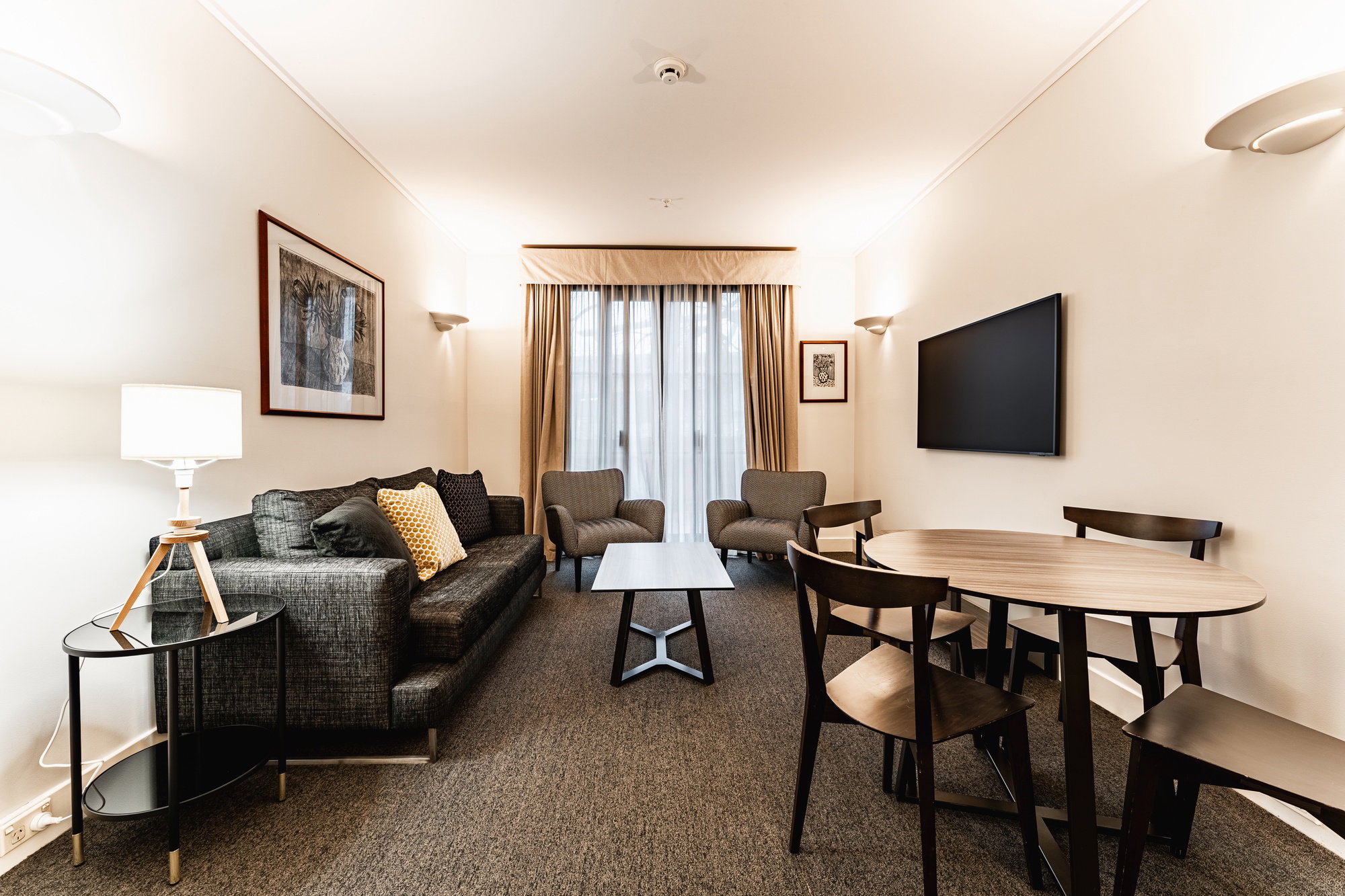 Furnished 1 Bedroom Apartment in East Melbourne