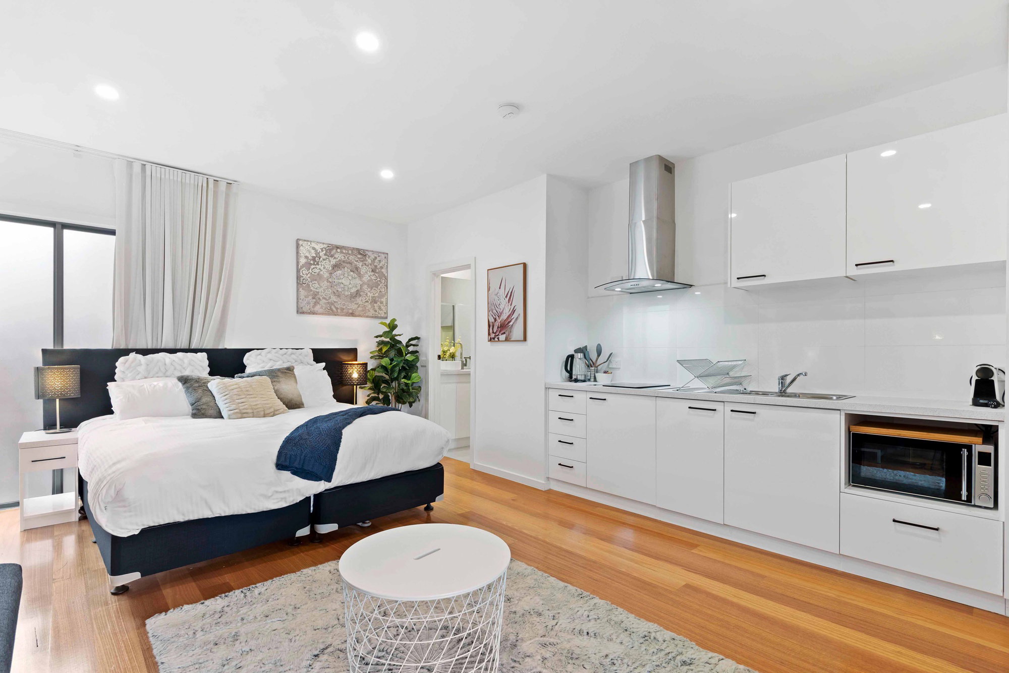 Furnished 1 Bedroom Rental in Carnegie