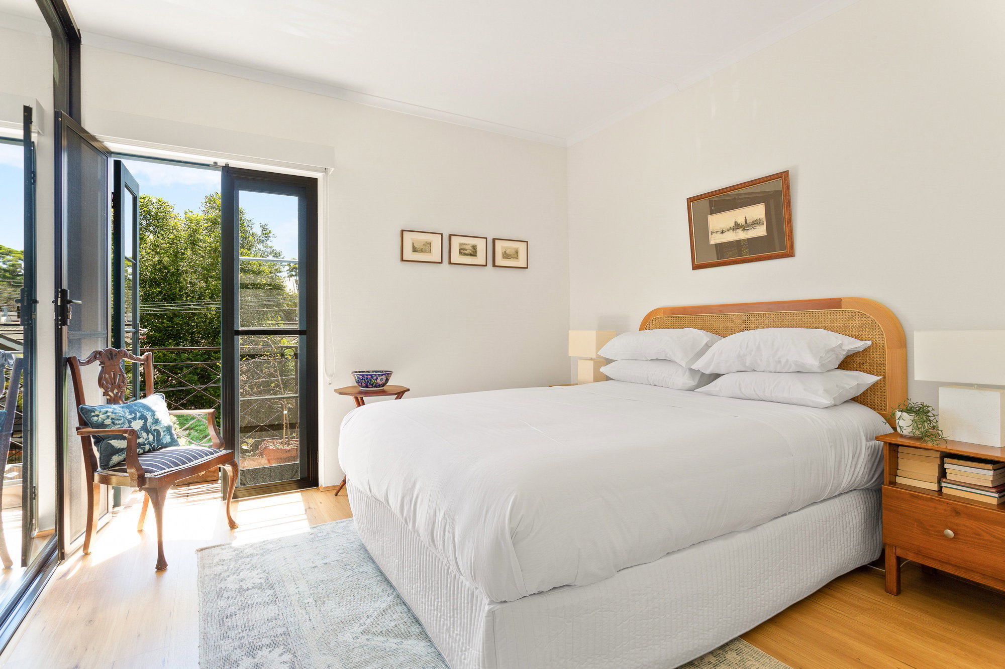 Furnished 2 Bedroom Apartment in Haymarket
