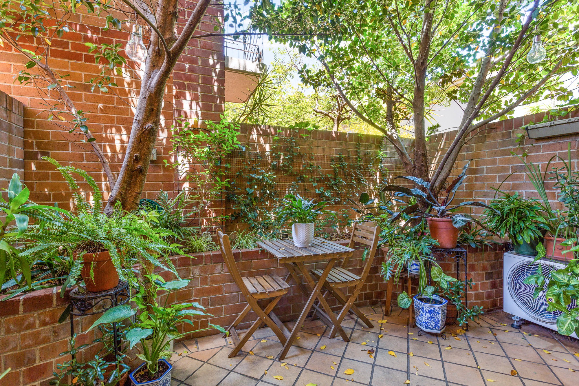 Furnished 2 Bedroom Apartment in Haymarket