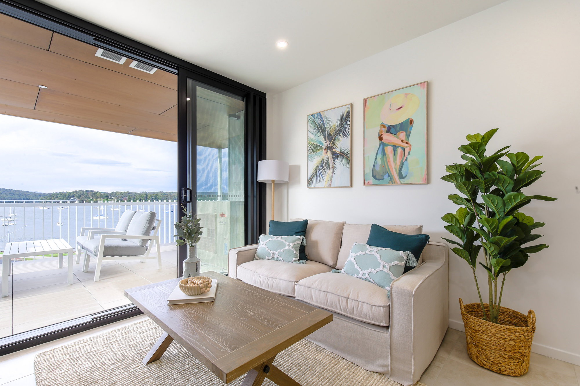 Furnished 2 Bedroom Apartment in Batemans Bay