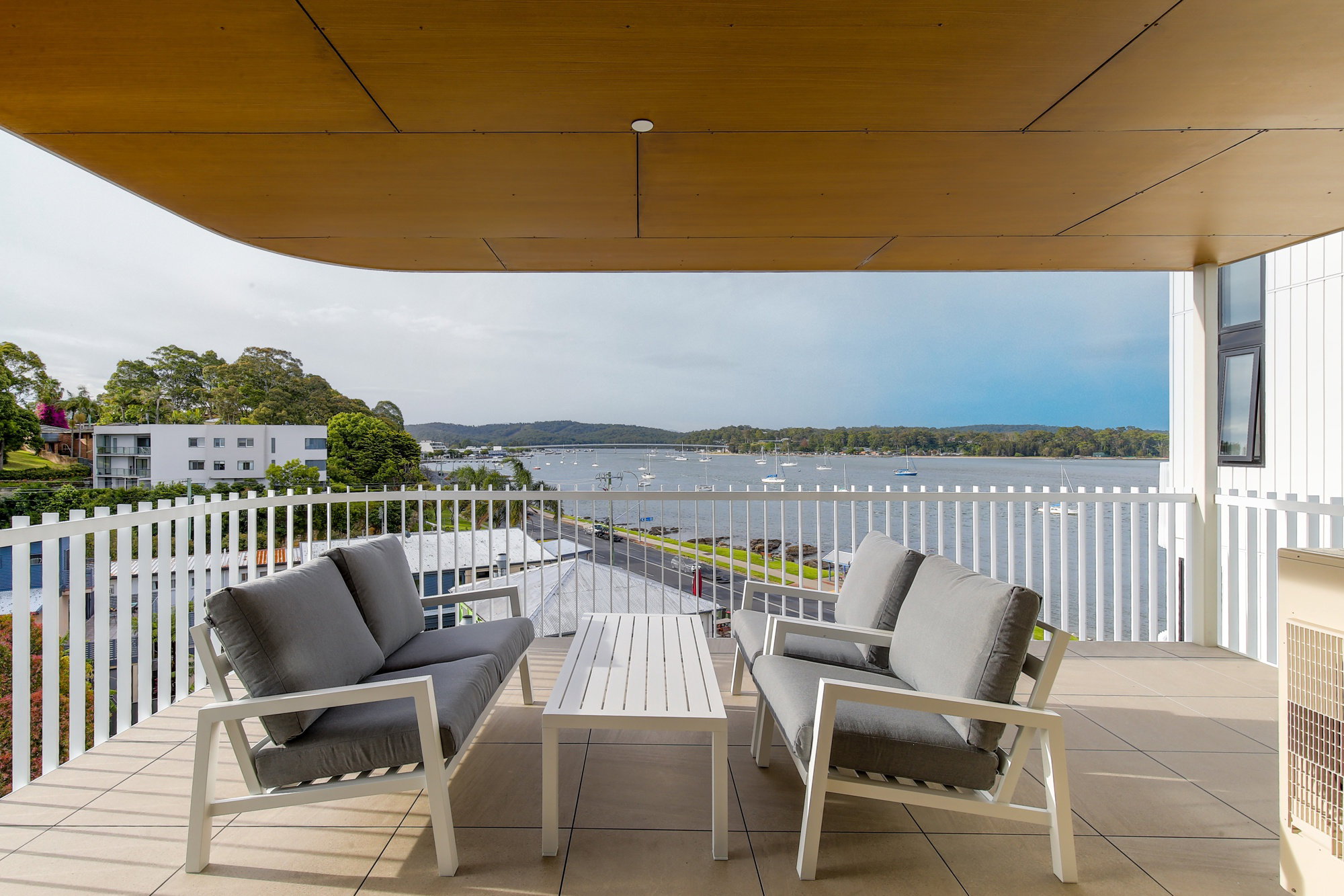 Furnished 2 Bedroom Apartment in Batemans Bay