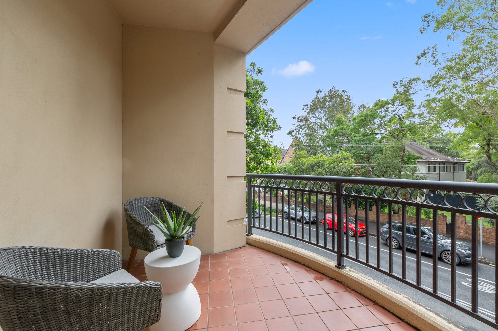 Furnished 2 Bedroom Apartment in Camperdown