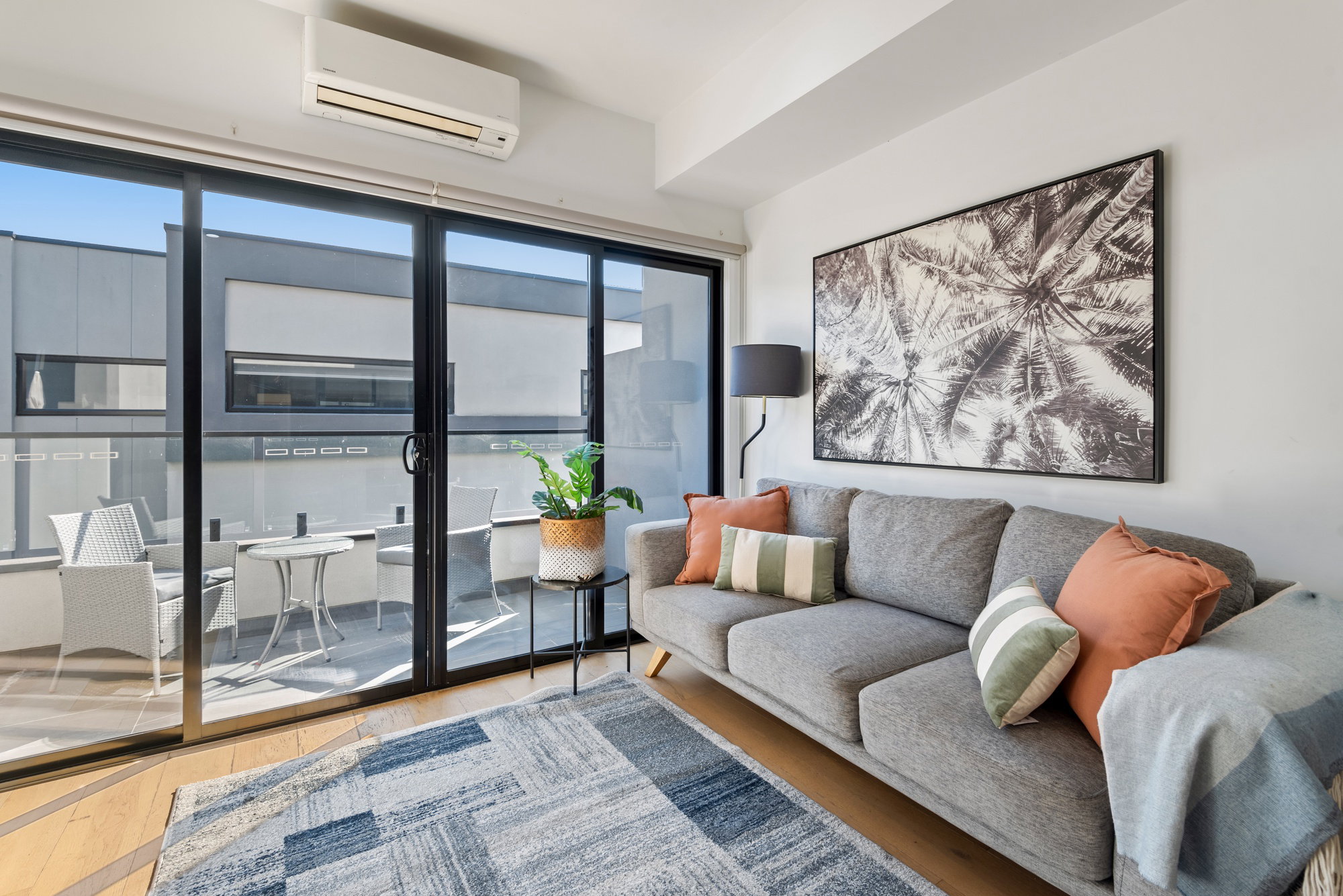 Furnished 2 Bedroom House in St Kilda