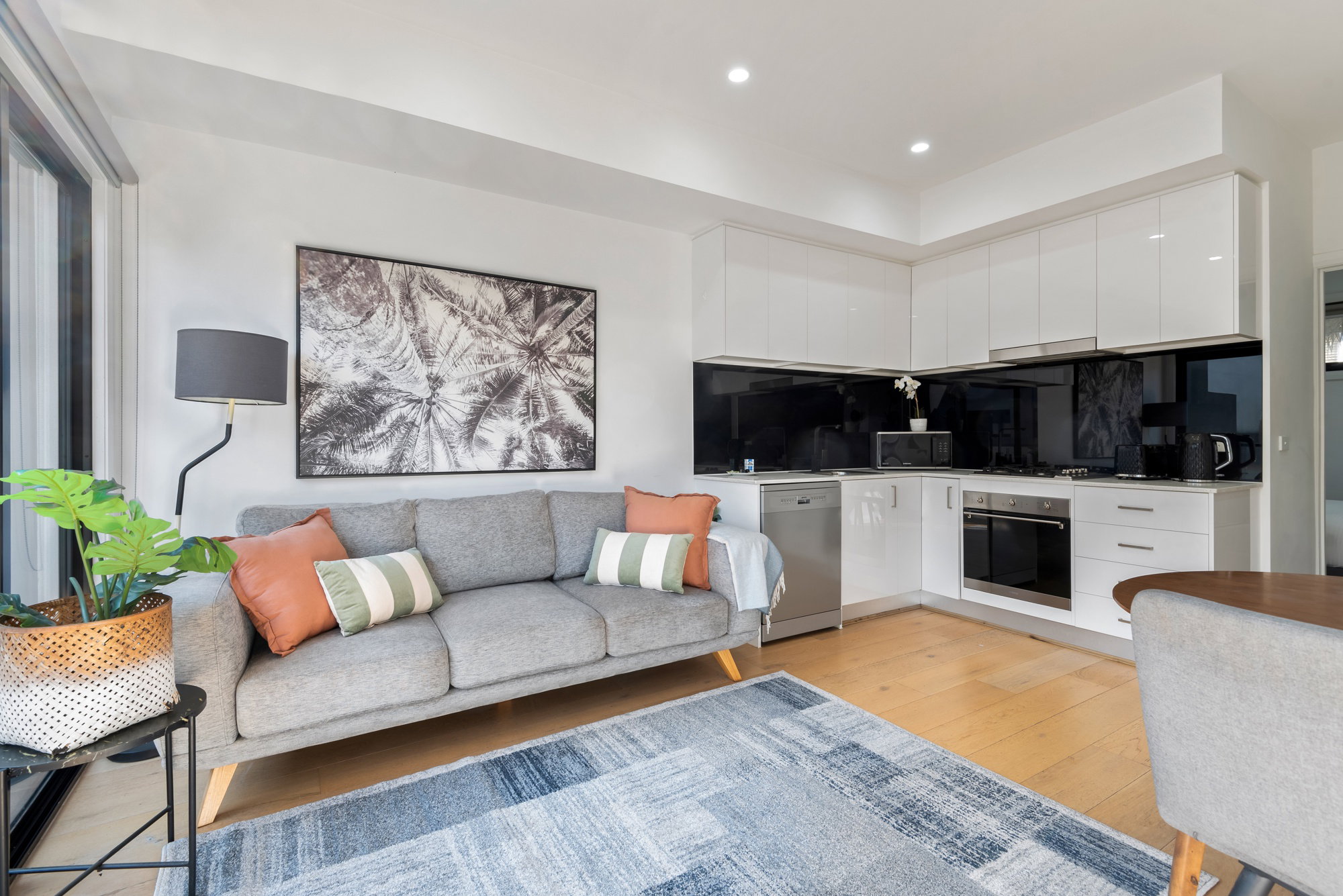 Furnished 2 Bedroom House in St Kilda