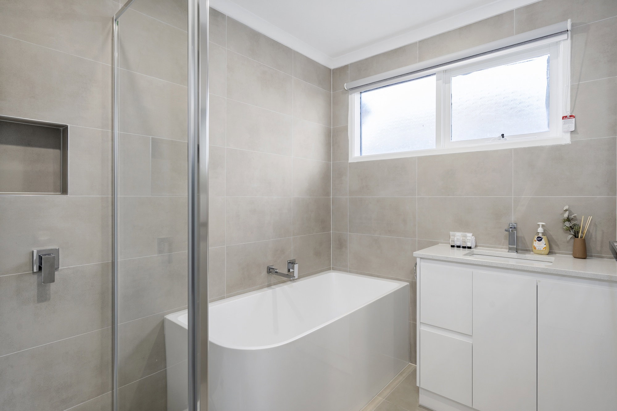 Furnished 2 Bedroom Apartment in Rosebud