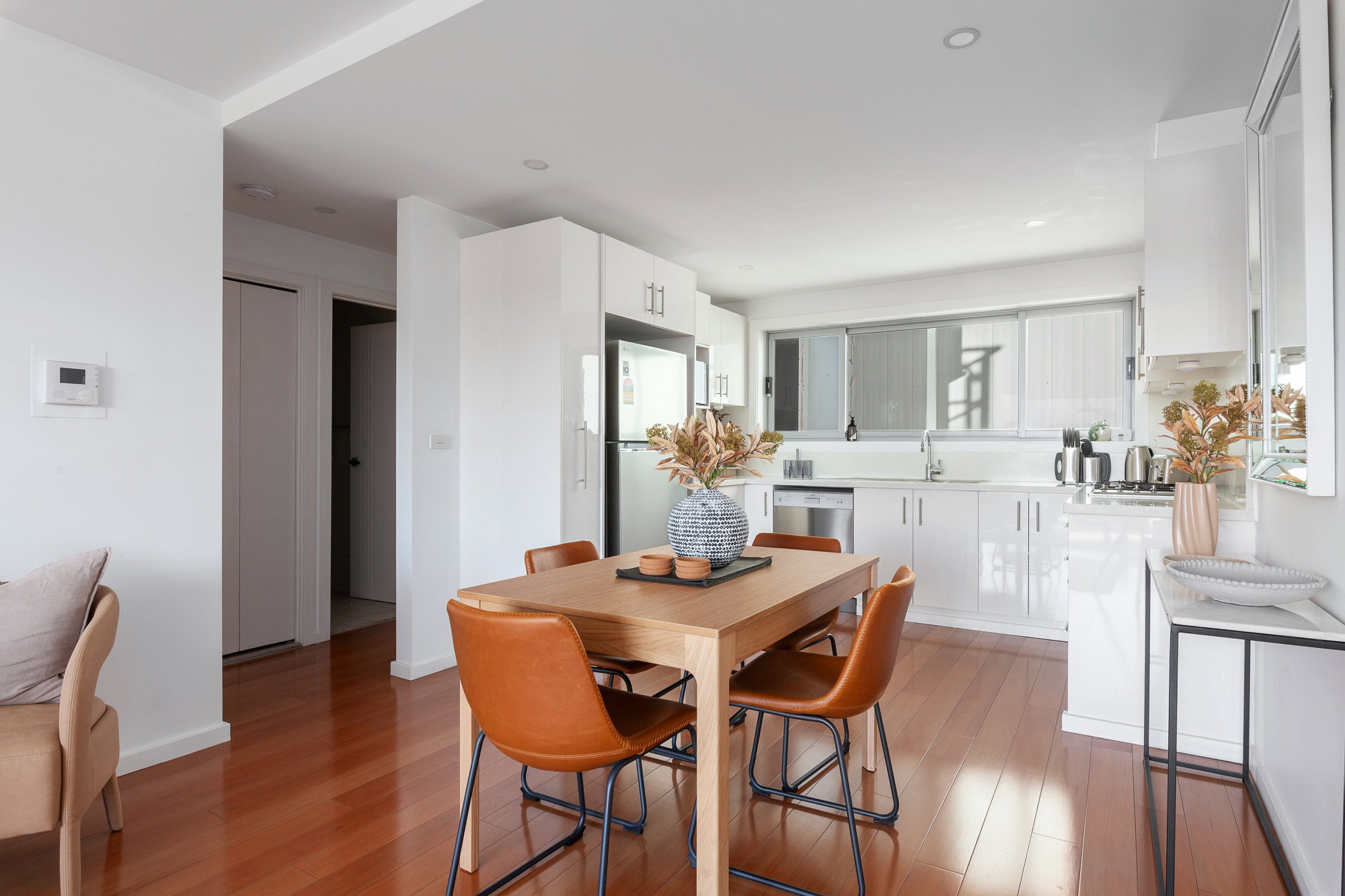 Furnished 2 Bedroom Apartment in Five Dock