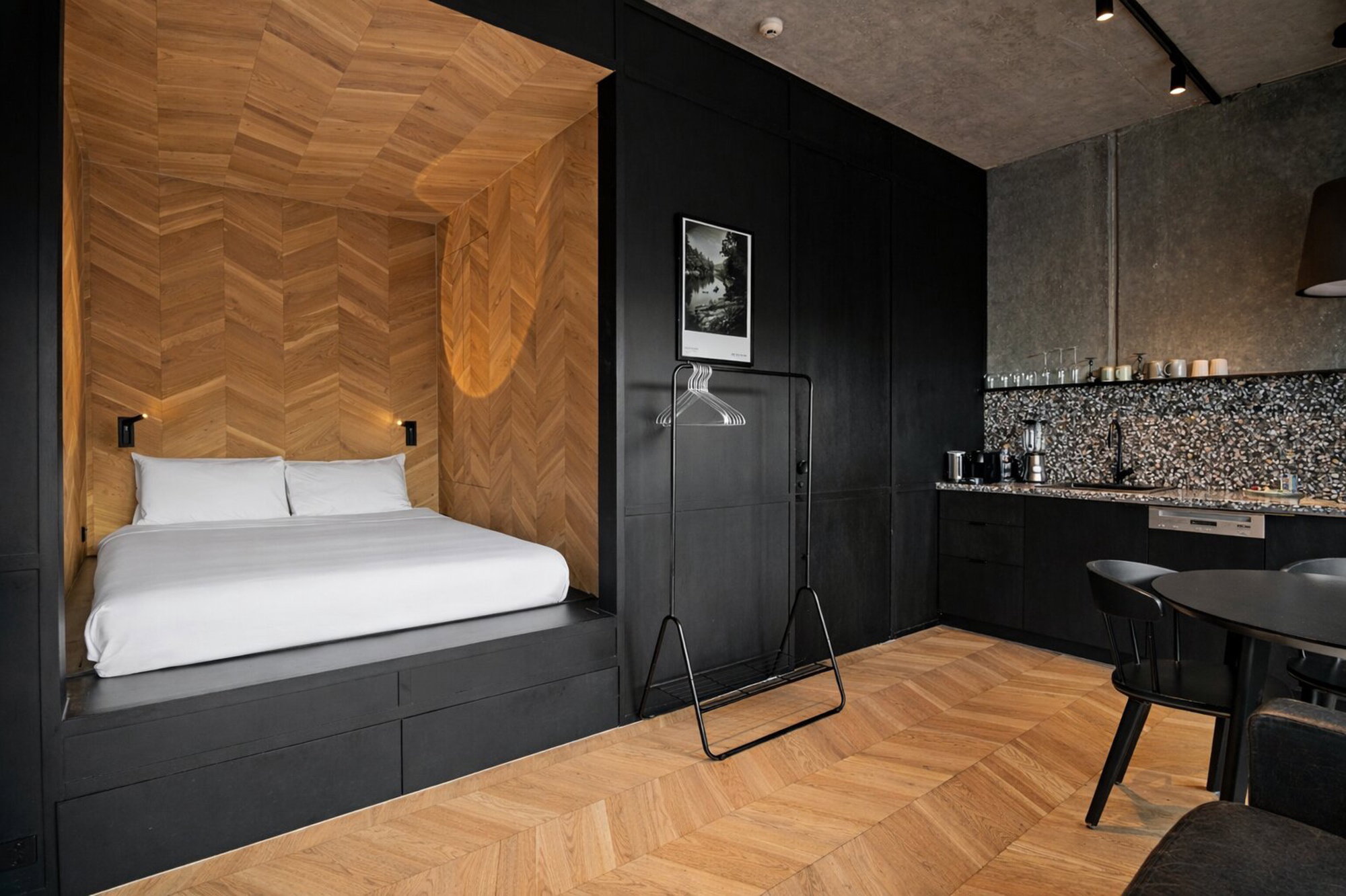Furnished 1 Bedroom Apartment in Fitzroy