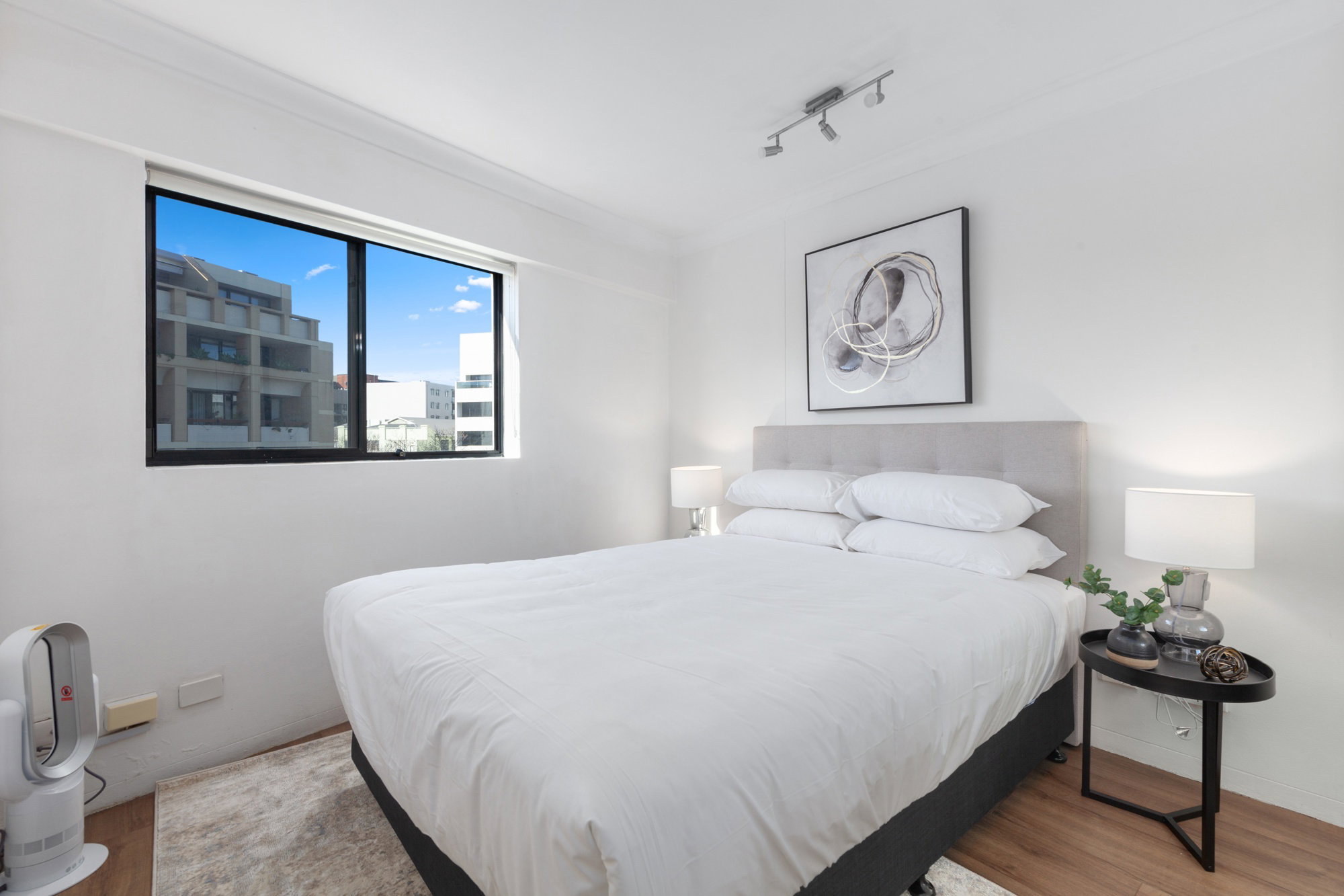 Furnished 2 Bedroom Apartment in Surry Hills