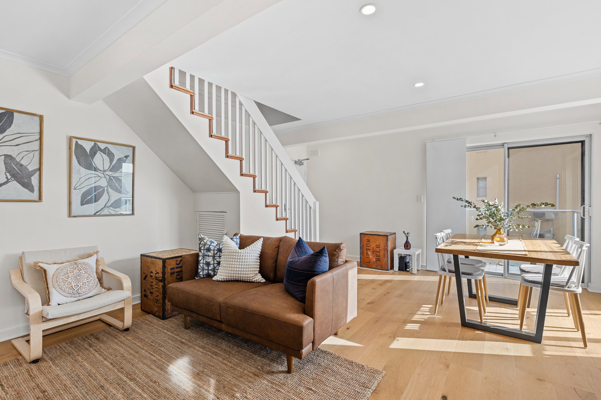 Furnished 2 Bedroom Apartment in Henley Beach