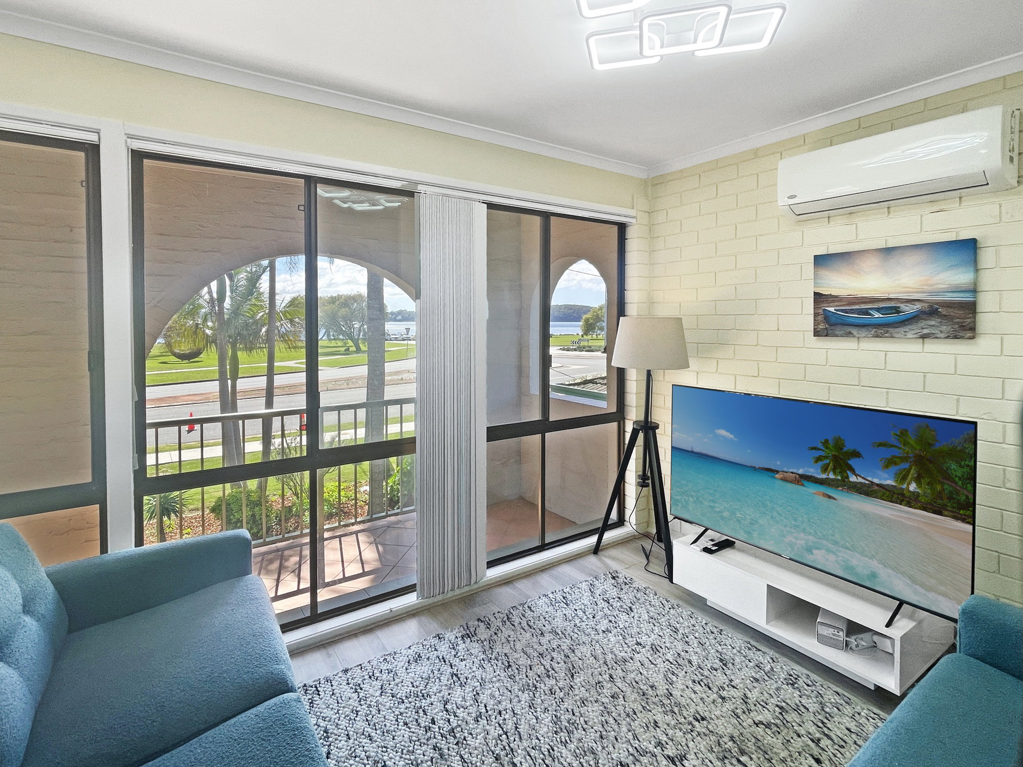 Furnished 2 Bedroom Apartment in Batemans Bay