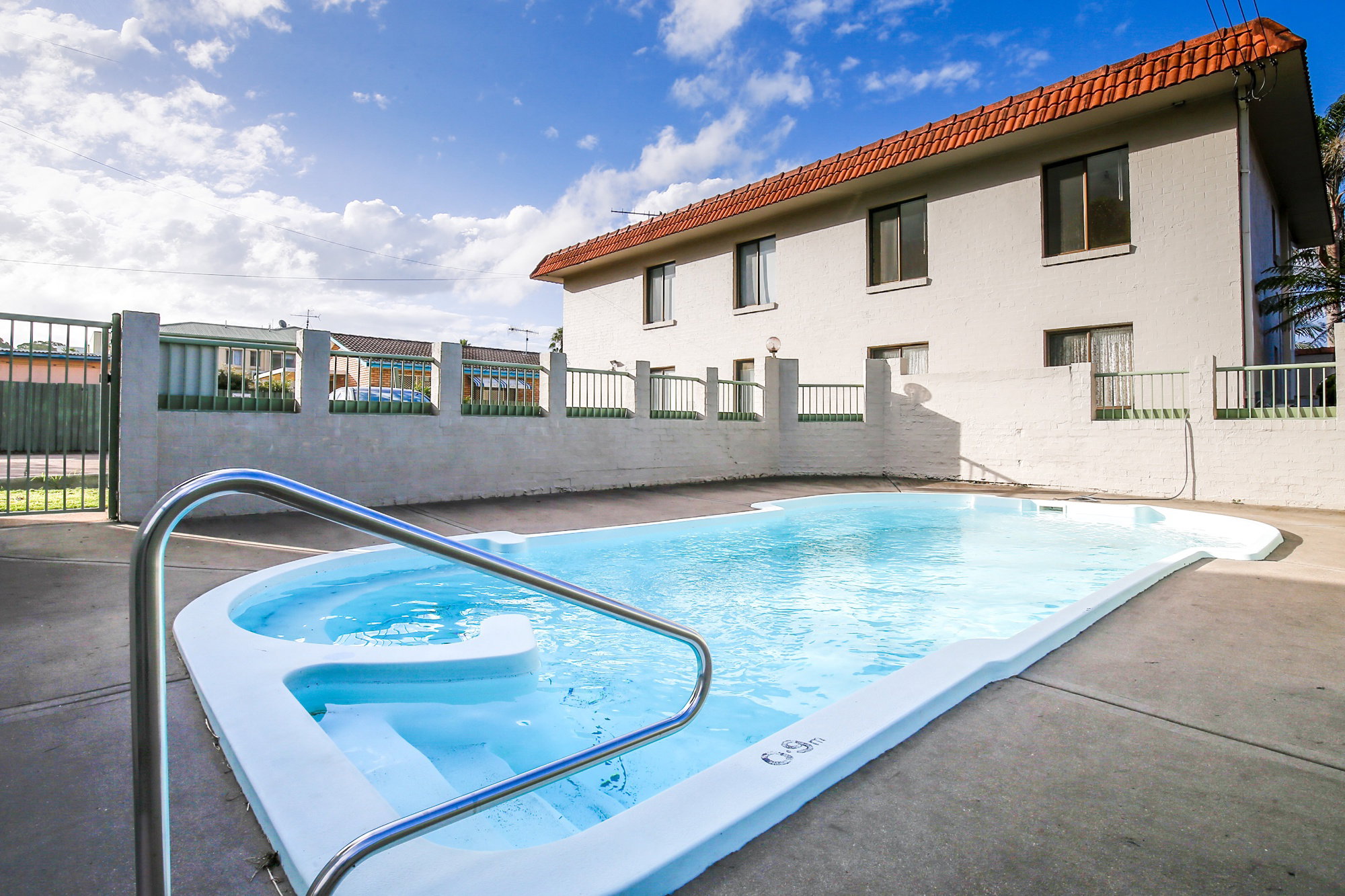 Furnished 2 Bedroom Apartment in Batemans Bay