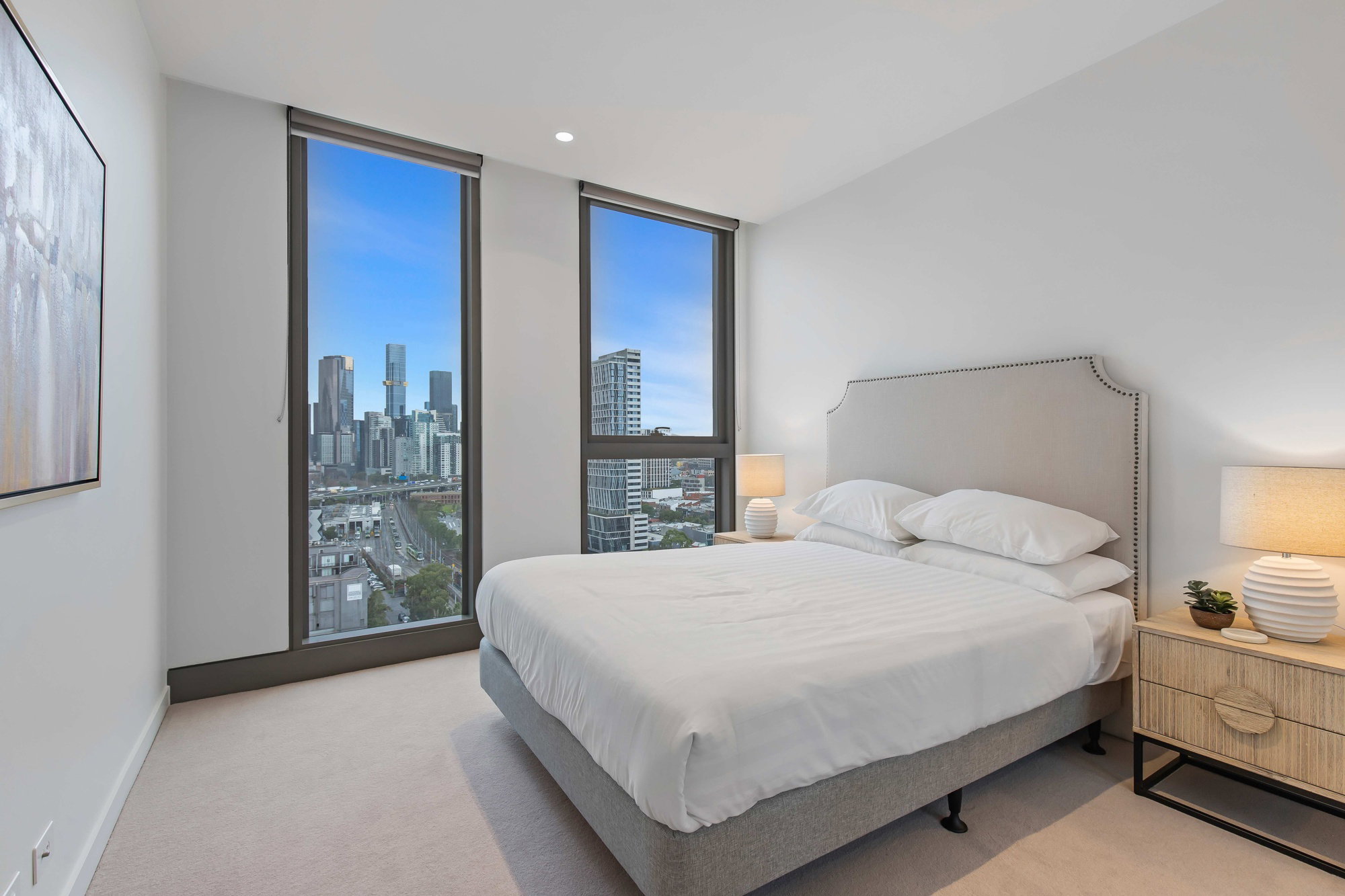 Furnished 1 Bedroom Apartment in South Melbourne