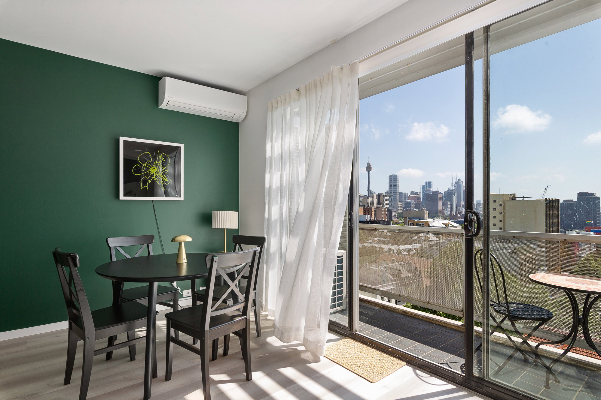 Furnished 1 Bedroom Apartment in Surry Hills