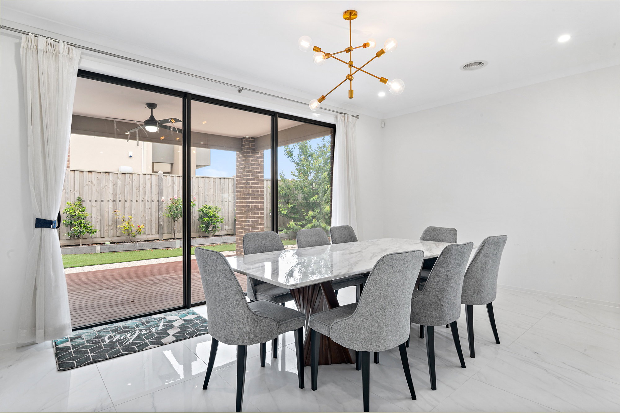 Furnished 5 Bedroom Rental in Truganina