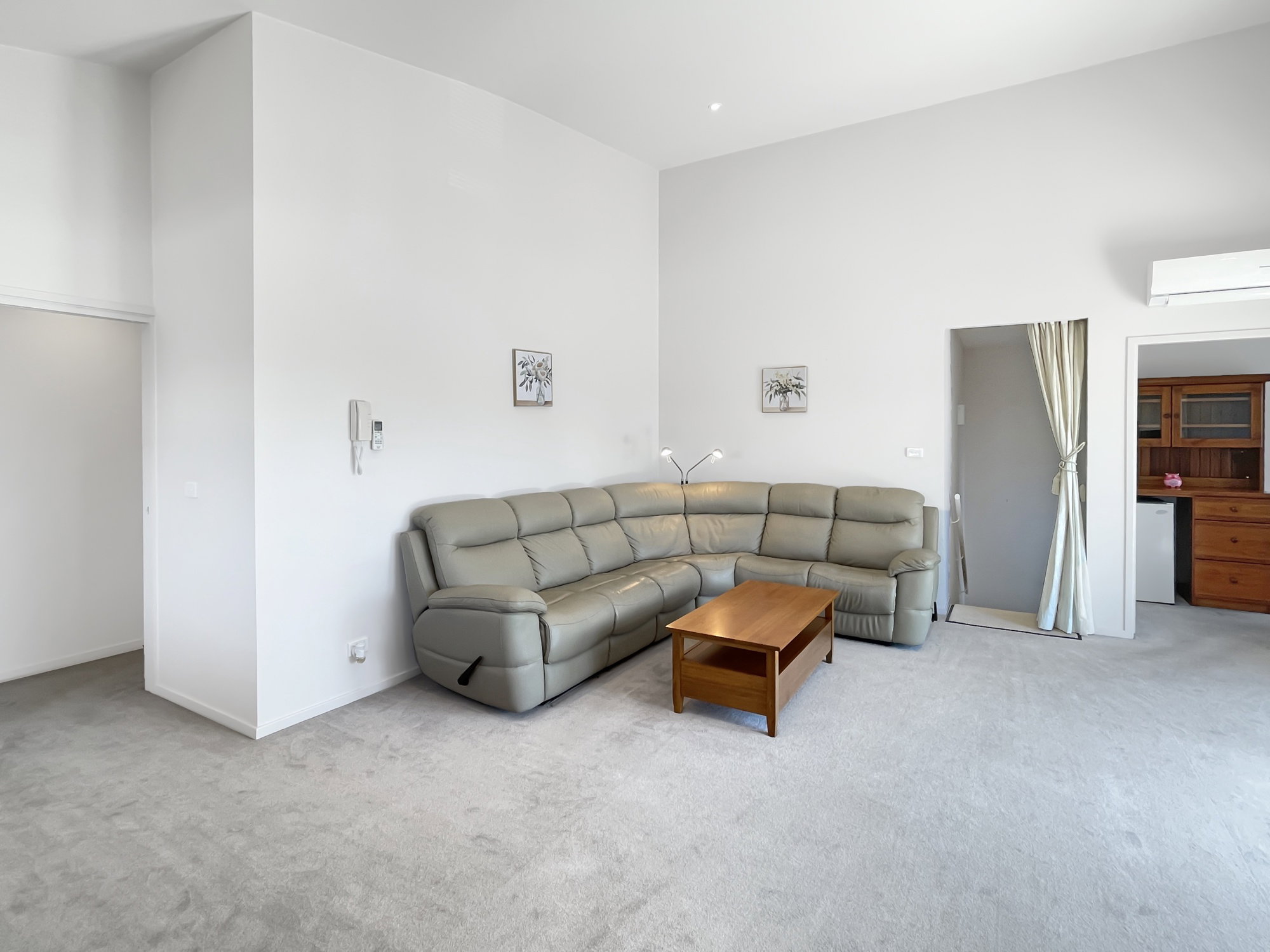 Furnished 3 Bedroom Apartment in Batehaven