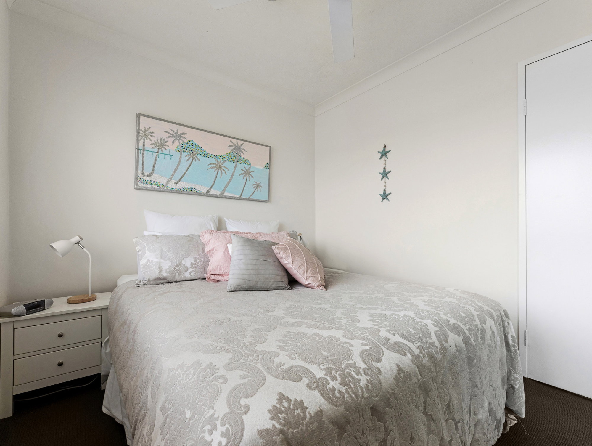 Furnished 2 Bedroom Apartment in Torquay