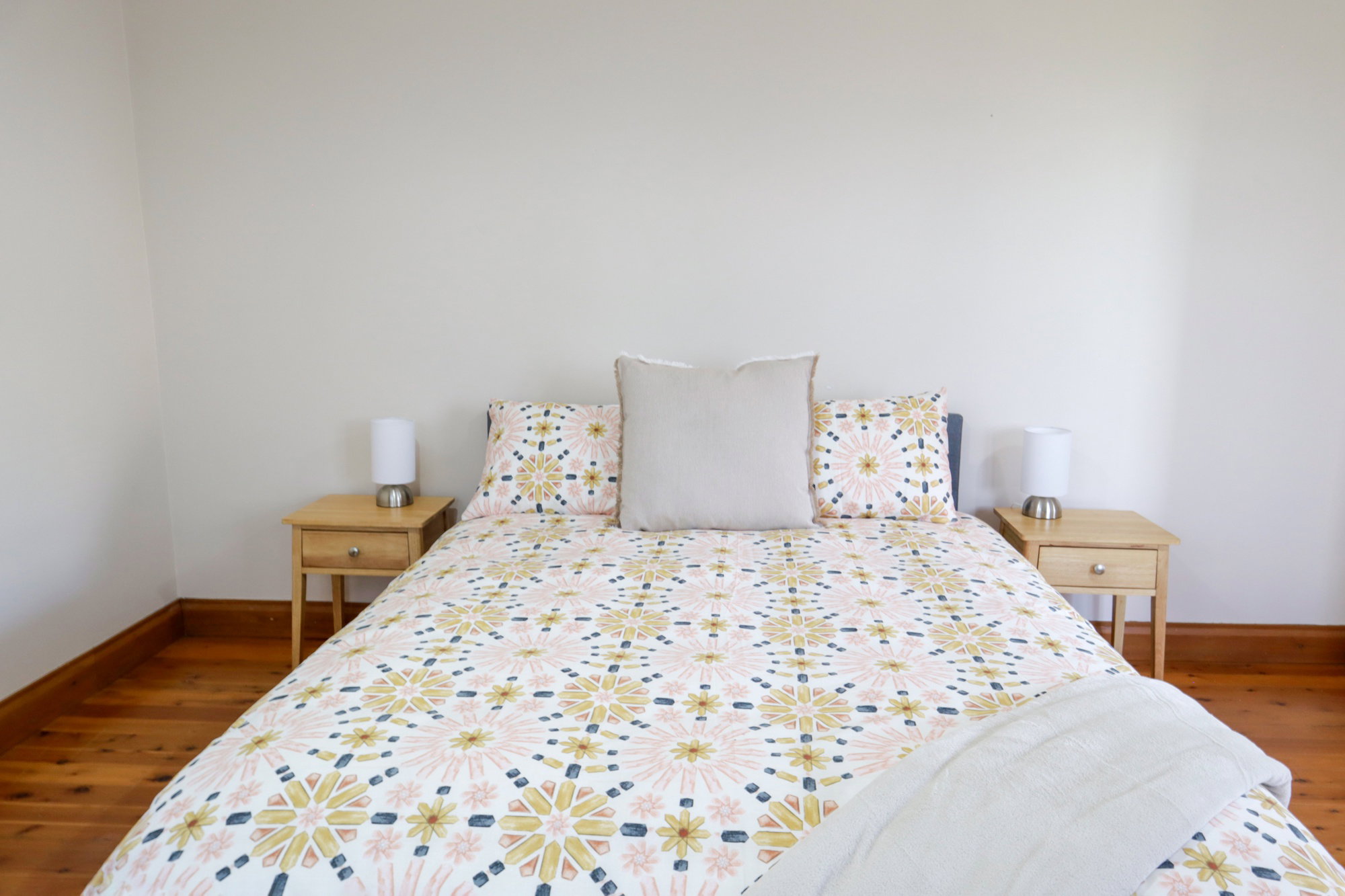 Furnished 3 Bedroom House in Tenterfield
