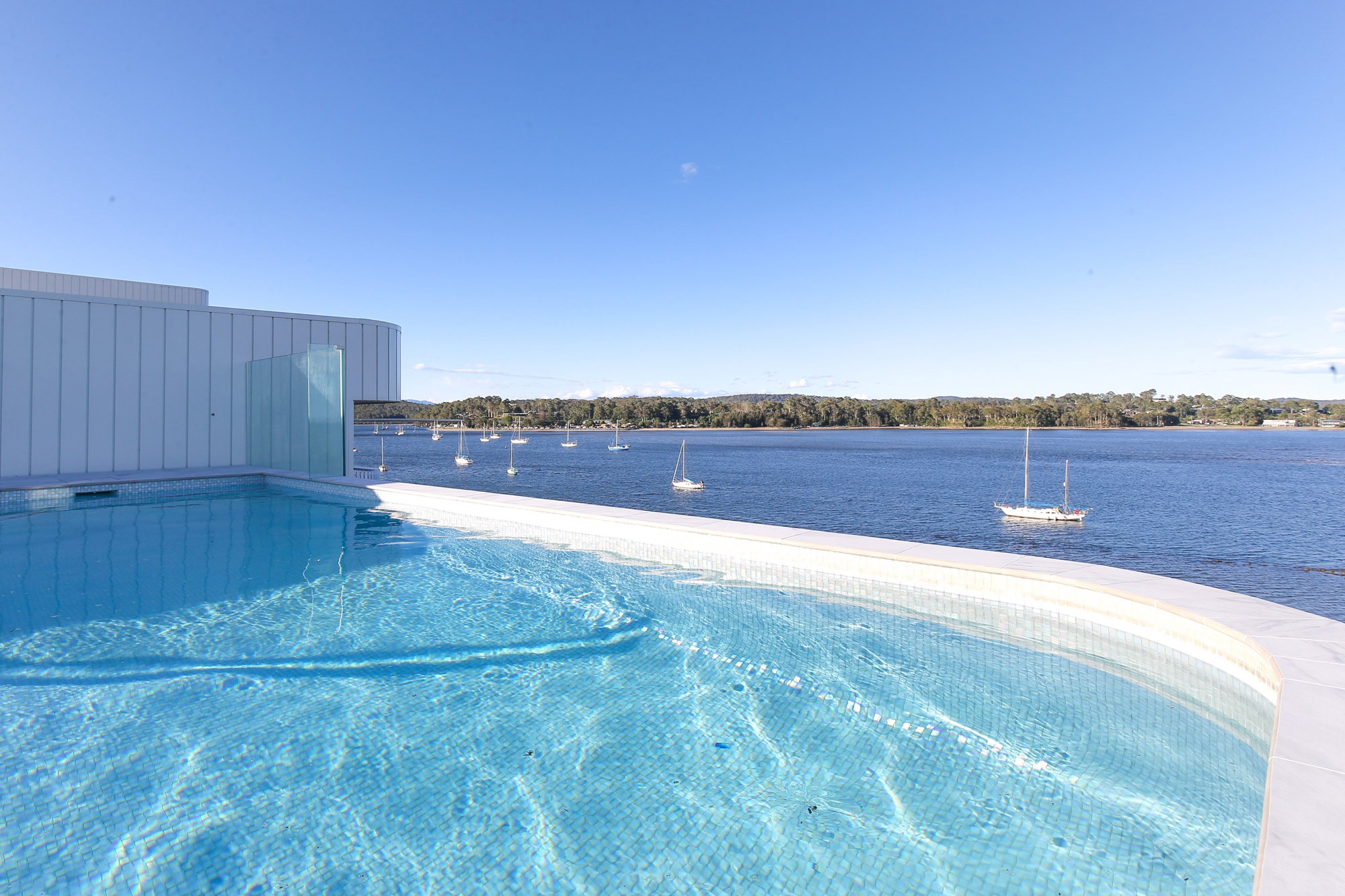 Furnished 2 Bedroom Apartment in Batemans Bay