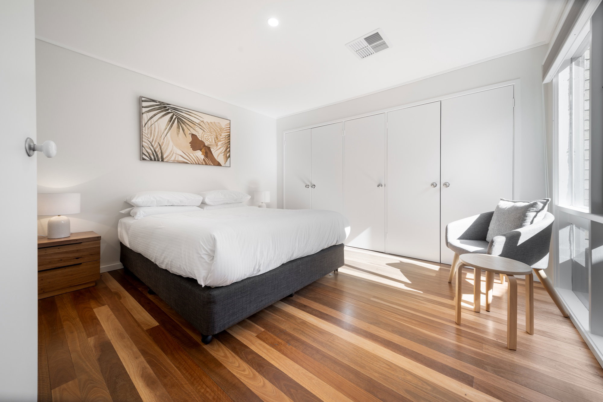 Furnished 2 Bedroom Rental in Kingston