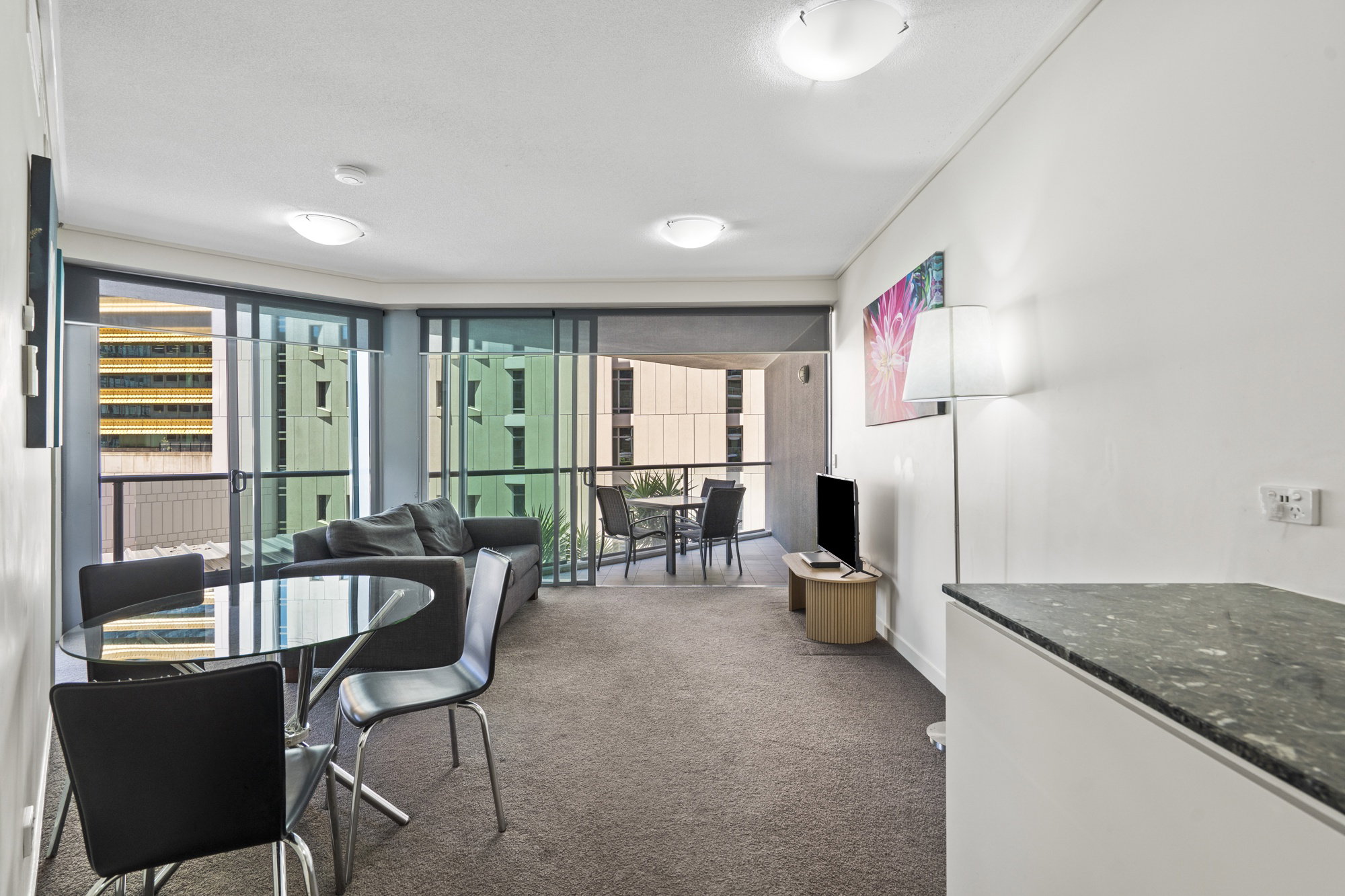 Furnished 1 Bedroom Apartment in Brisbane City