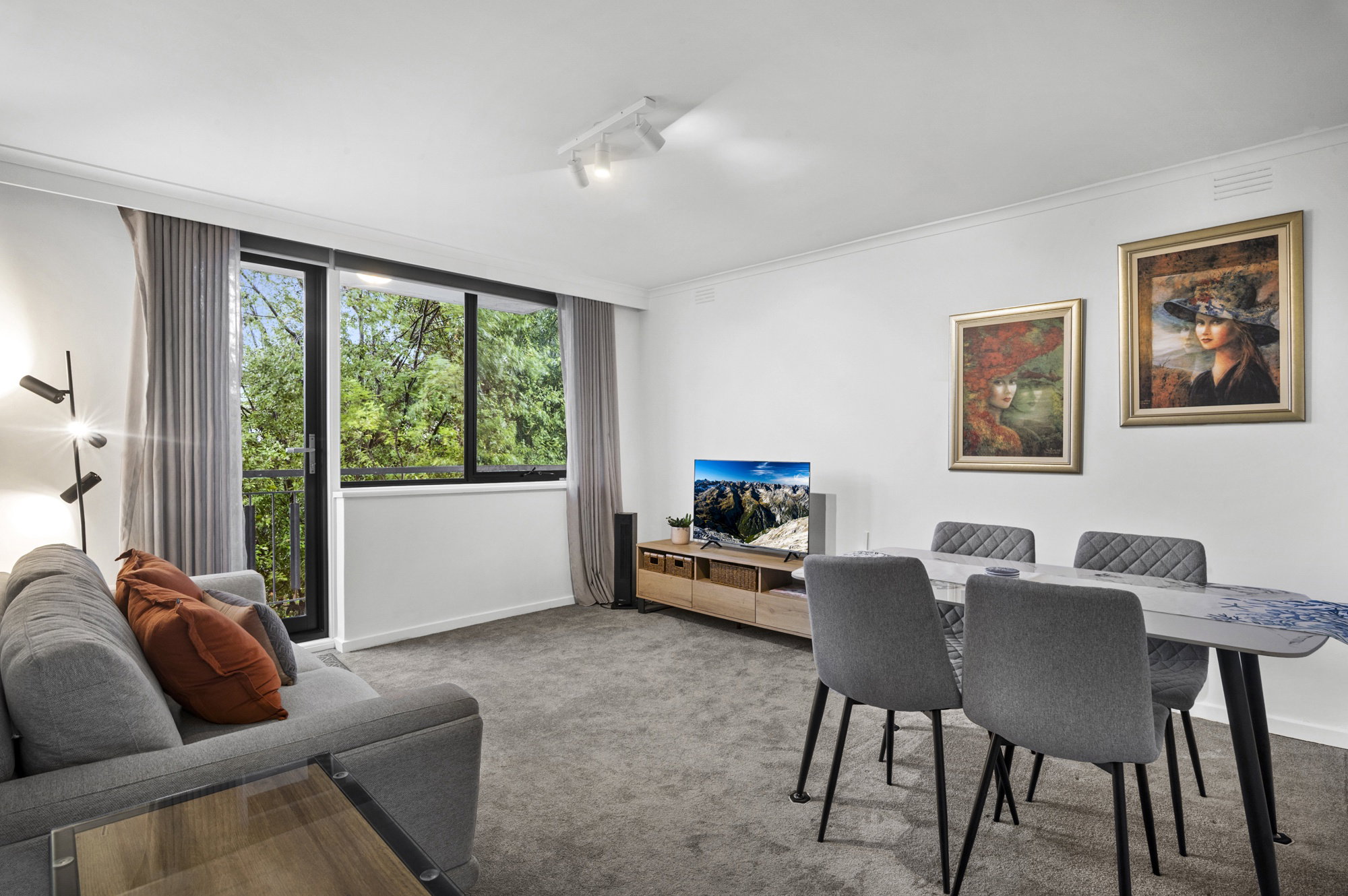 Furnished 2 Bedroom Apartment in Ascot Vale