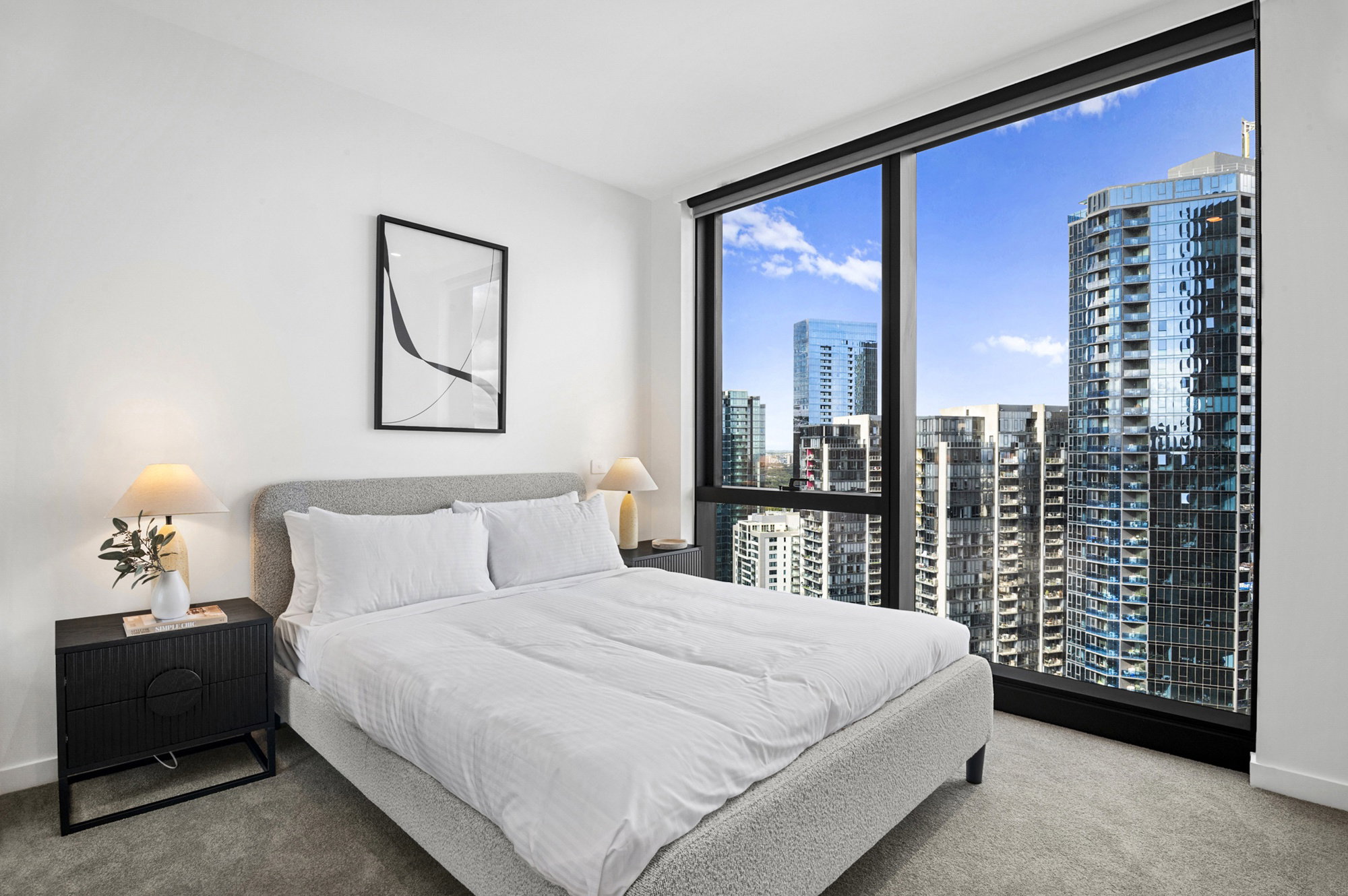 Furnished 2 Bedroom Apartment in Southbank