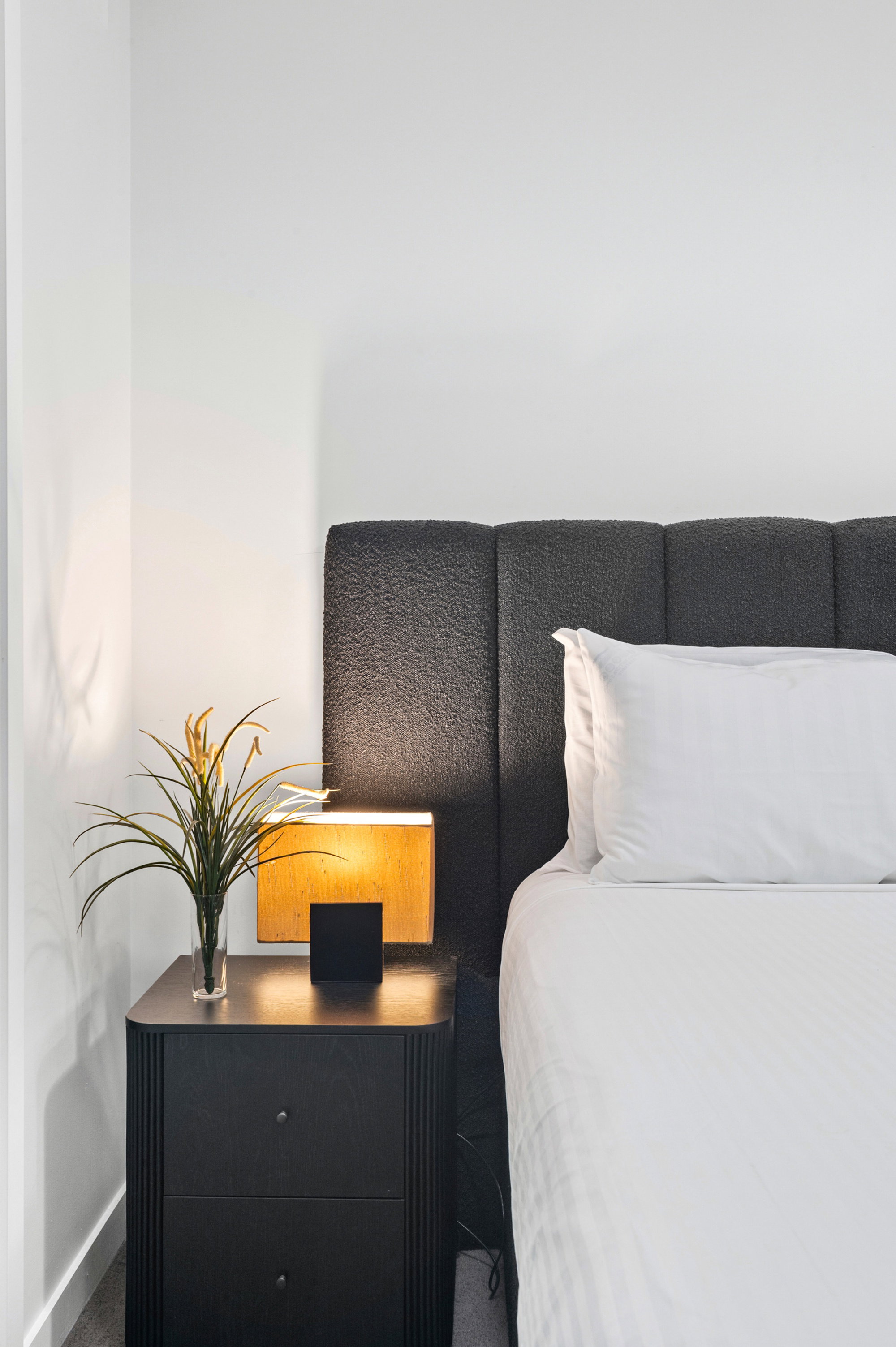 Furnished 1 Bedroom Apartment in Docklands