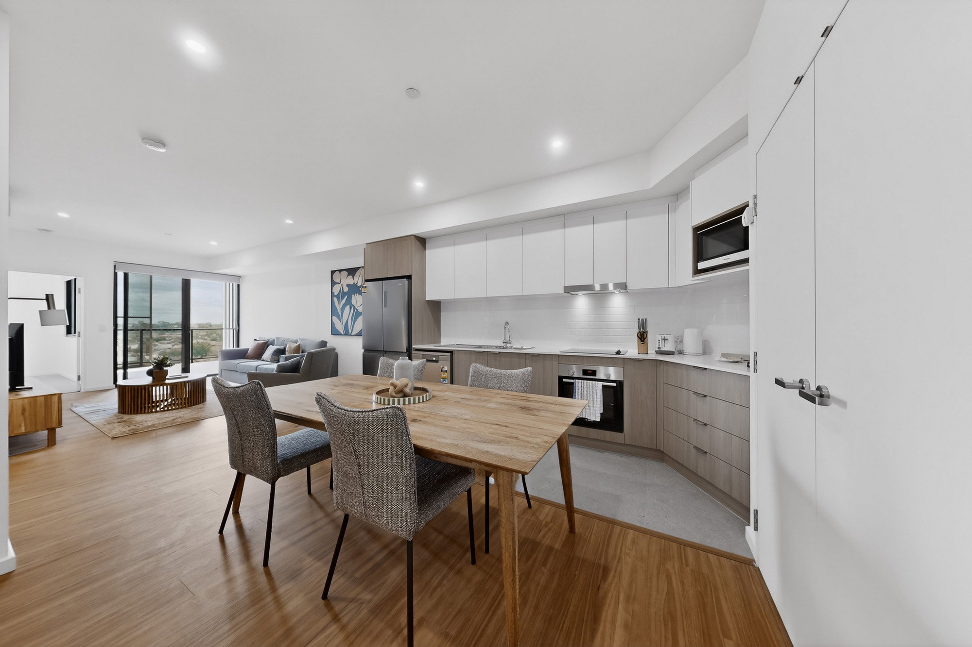 Furnished 2 Bedroom Apartment in Cannington