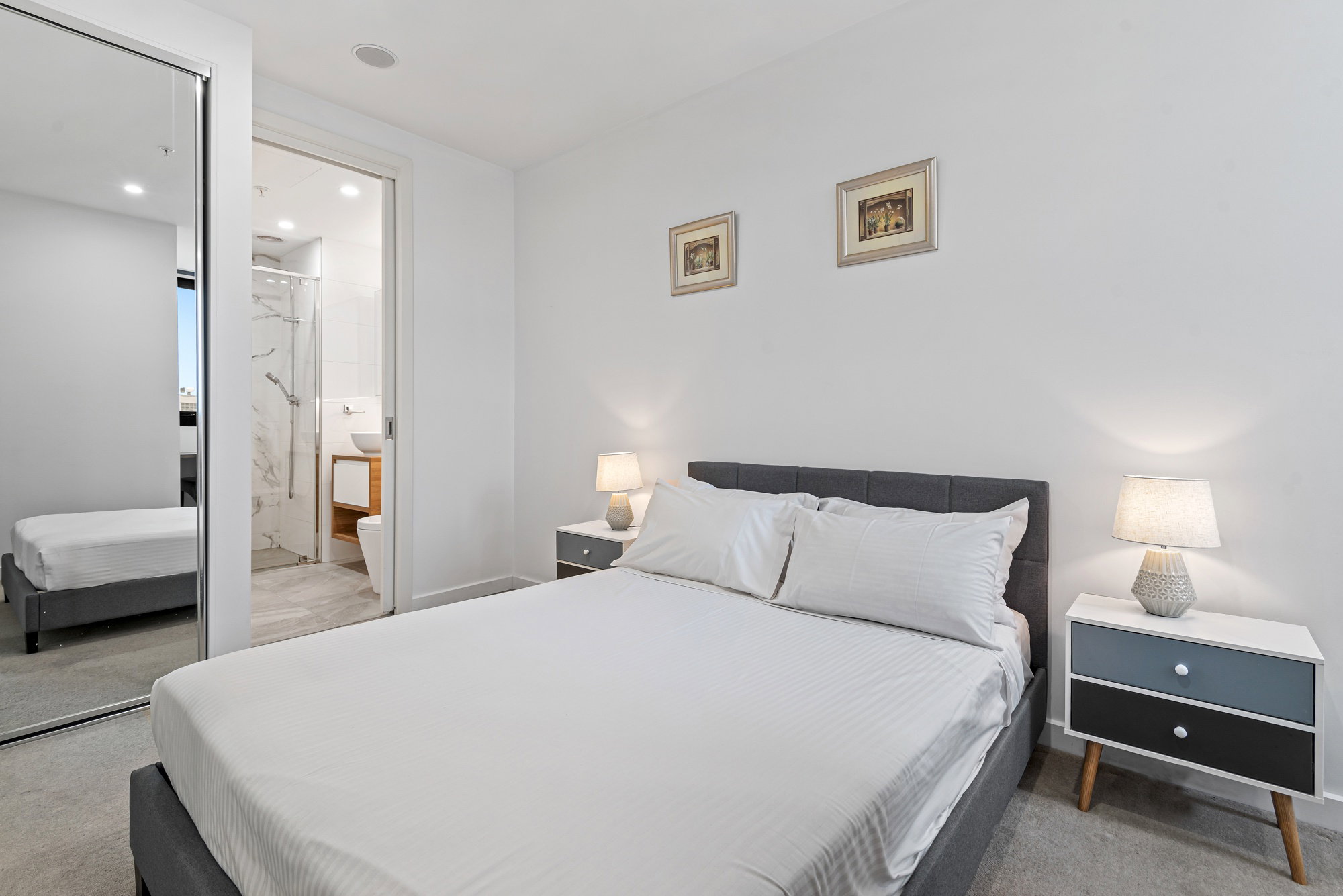 Furnished 2 Bedroom Apartment in Surrey Hills