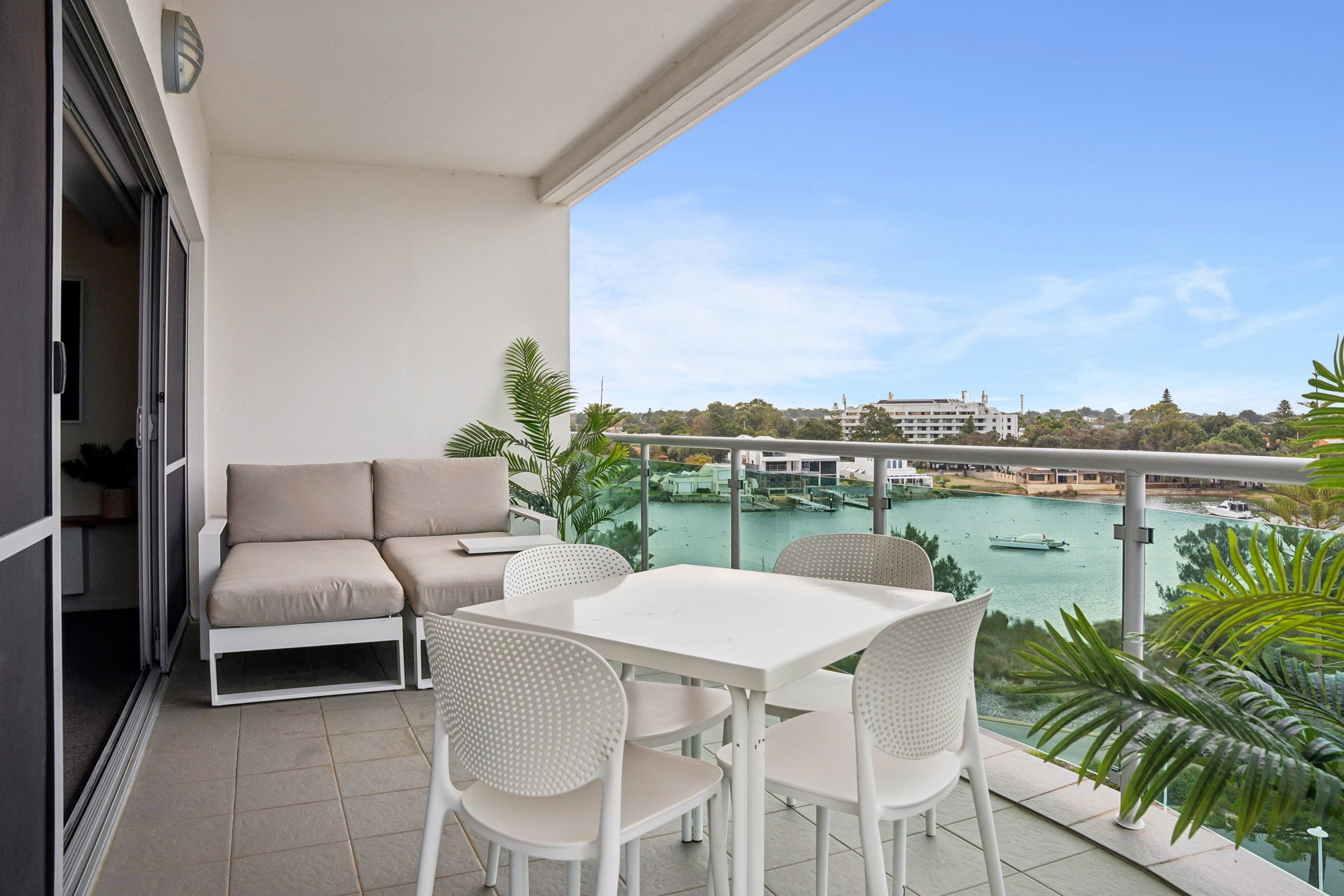 Furnished 1 Bedroom Apartment in Mandurah