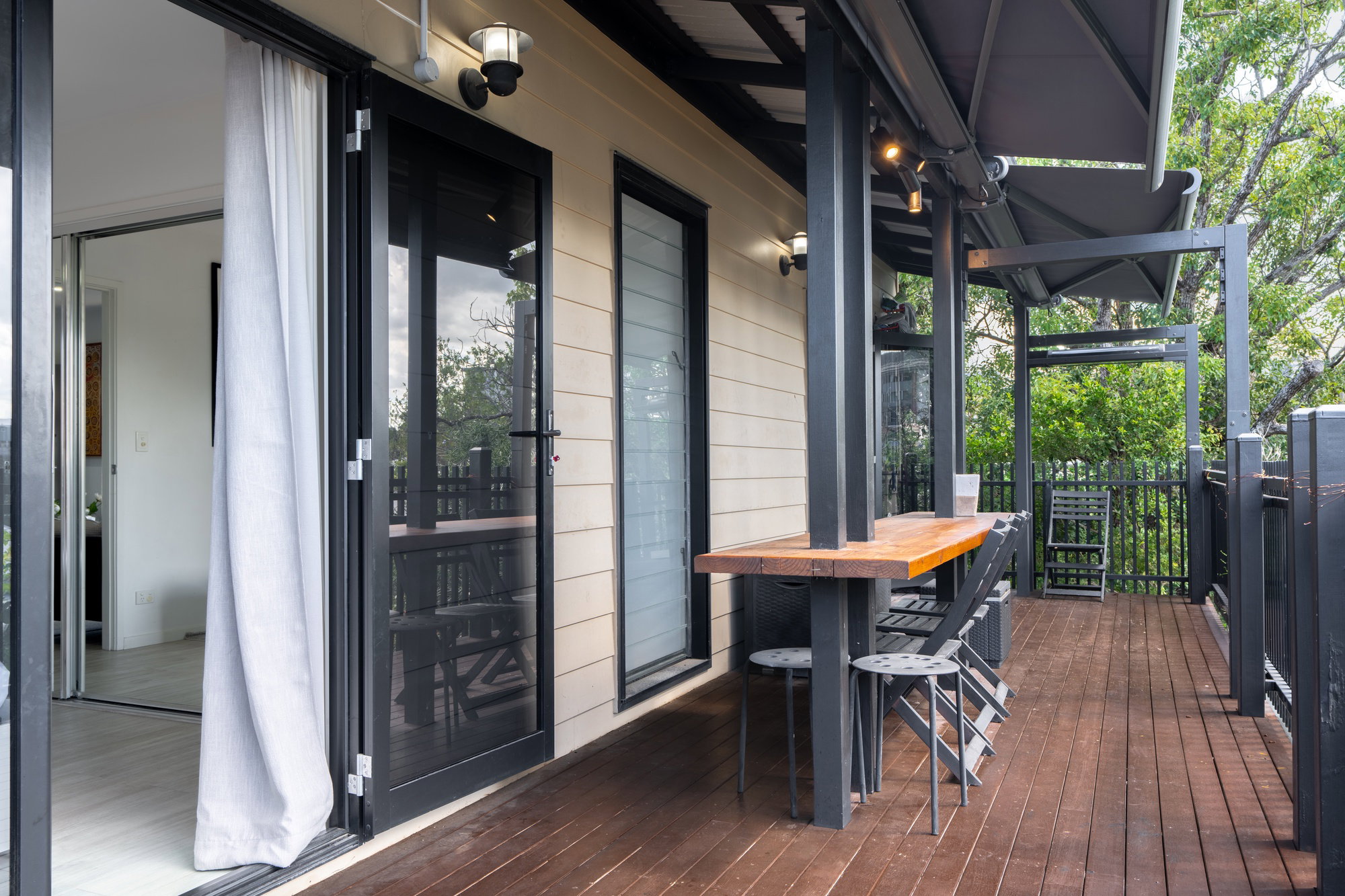 Furnished 2 Bedroom Apartment in Fortitude Valley