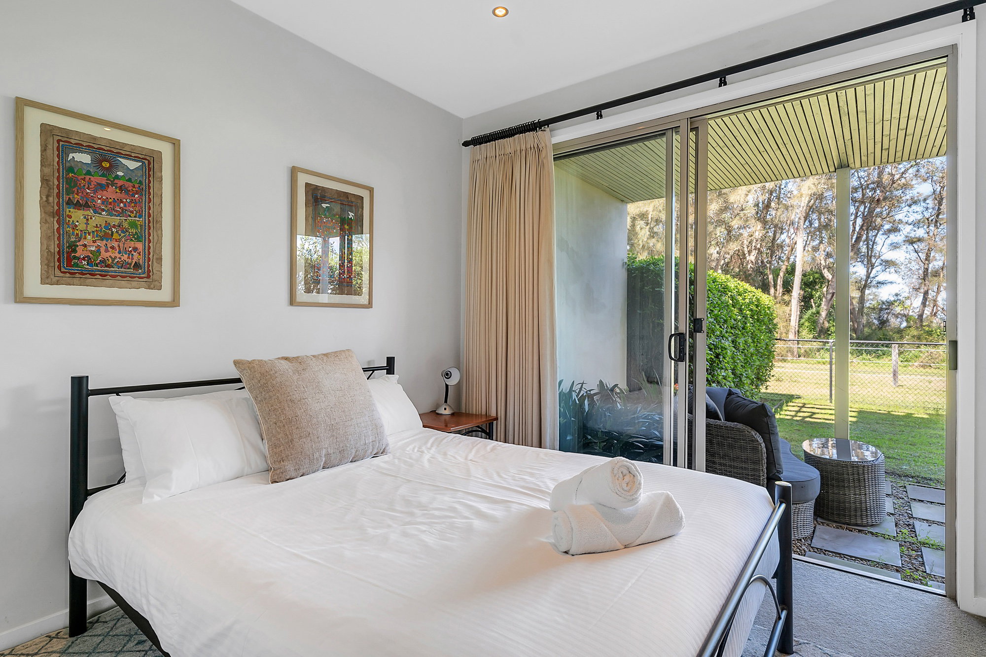 Furnished 3 Bedroom House in Long Beach