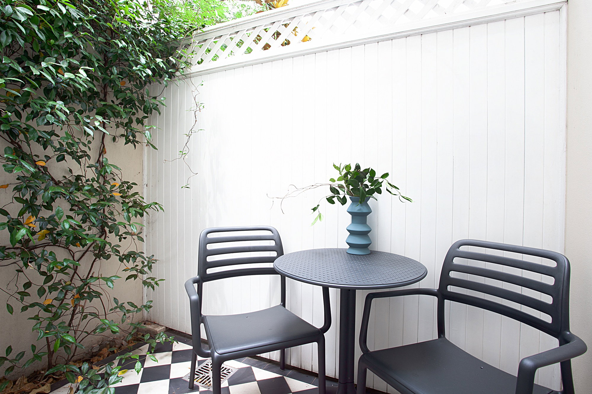 Furnished 1 Bedroom Rental in Fairfield West