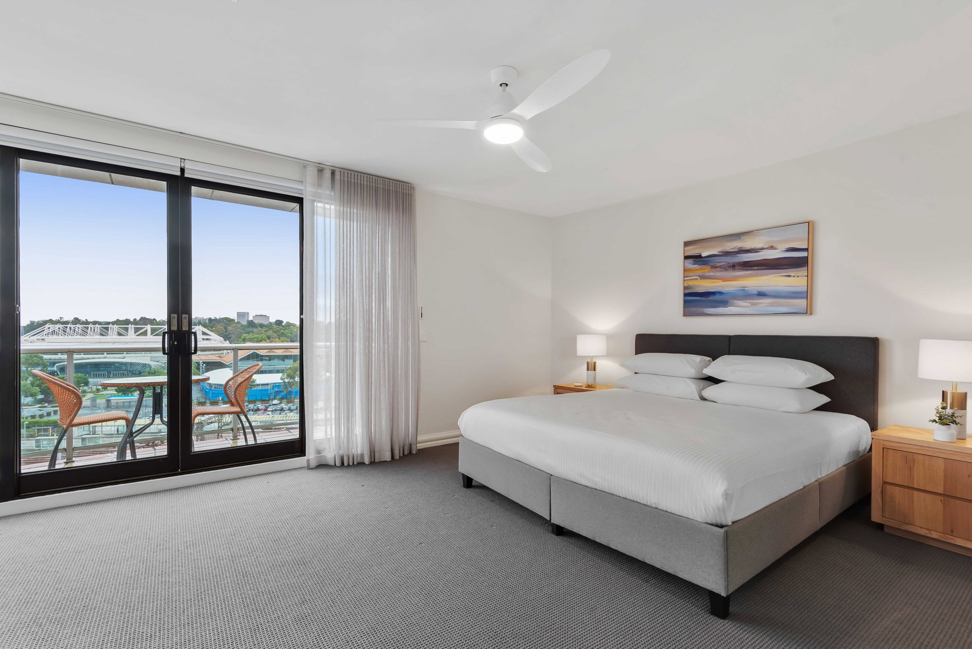 Furnished 3 Bedroom Apartment in East Melbourne