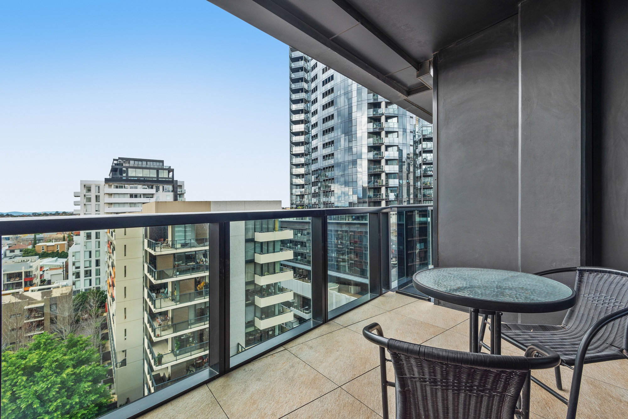 Furnished 1 Bedroom Apartment in South Yarra