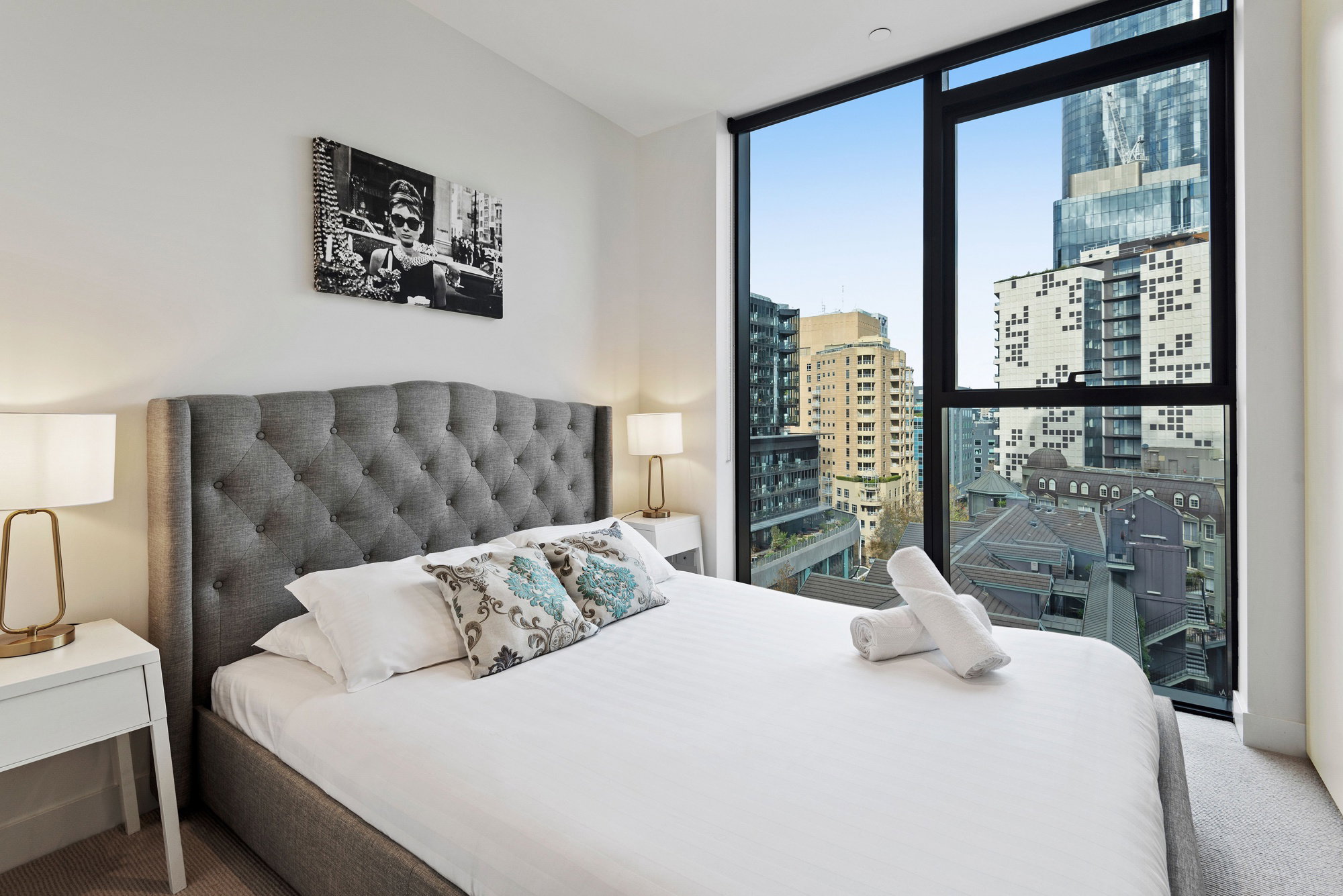 Furnished 1 Bedroom Apartment in South Yarra