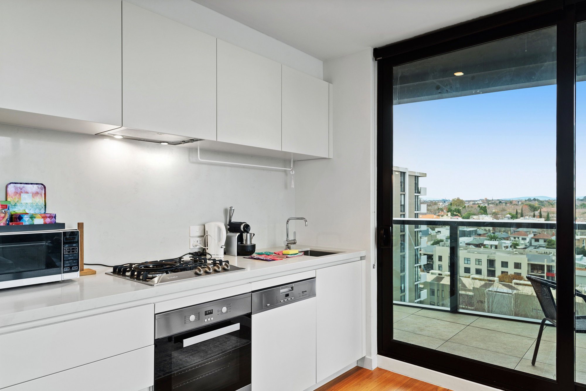 Furnished 1 Bedroom Apartment in South Yarra