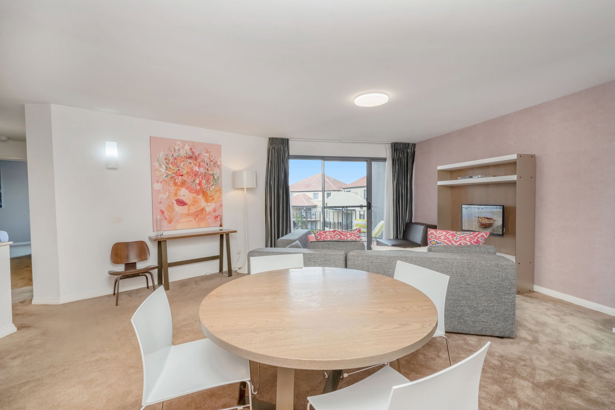 Furnished 2 Bedroom Apartment in Kingston
