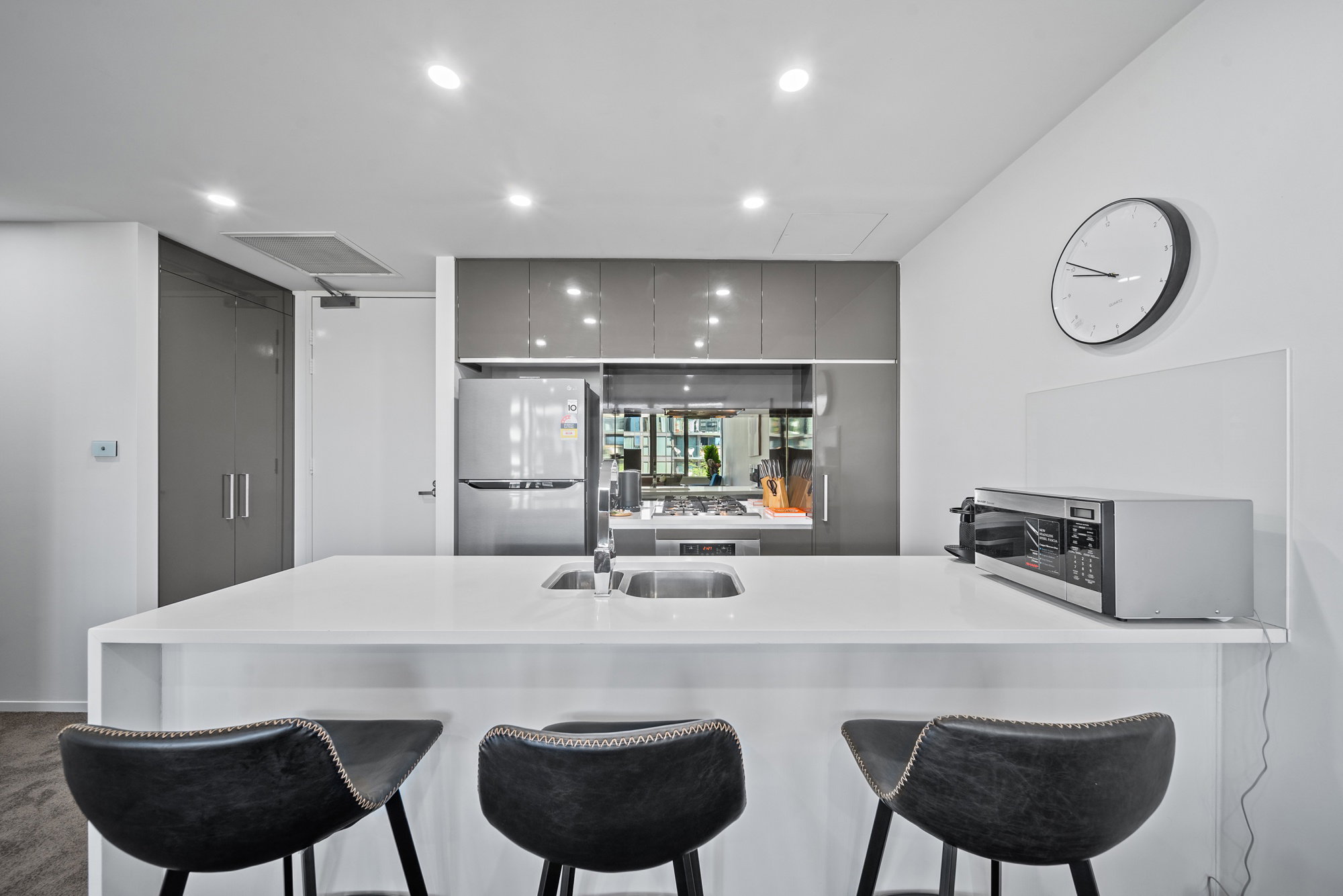 Furnished 1 Bedroom Apartment in Kingston