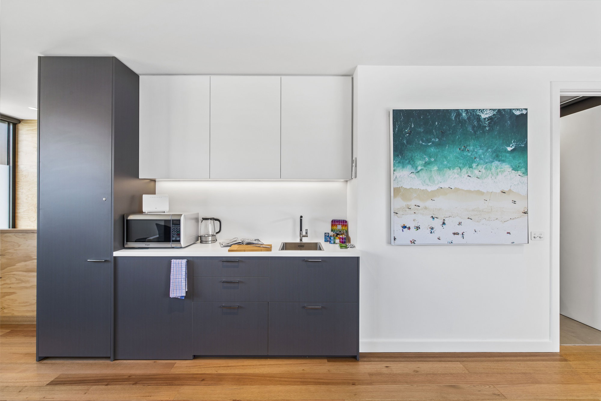 Furnished 1 Bedroom Apartment in St Kilda West