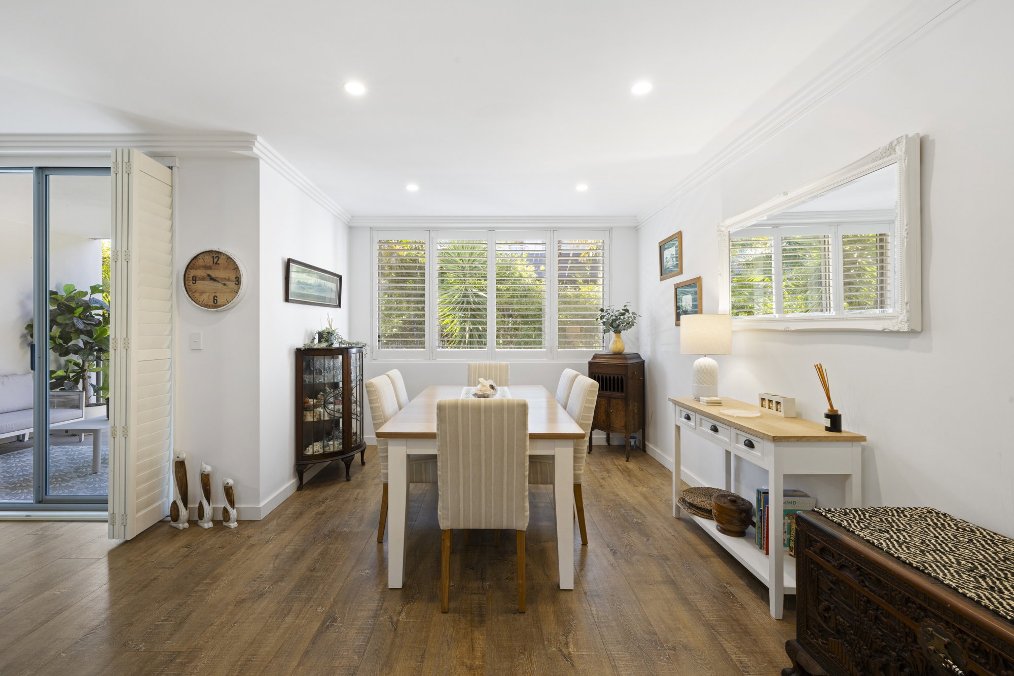 Furnished 2 Bedroom Apartment in Narrabeen