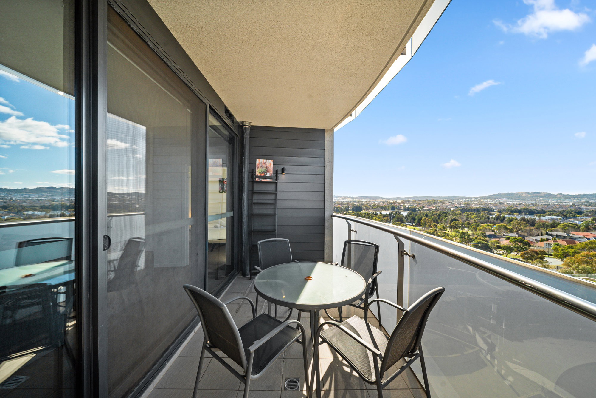 Furnished 1 Bedroom Apartment in Gungahlin