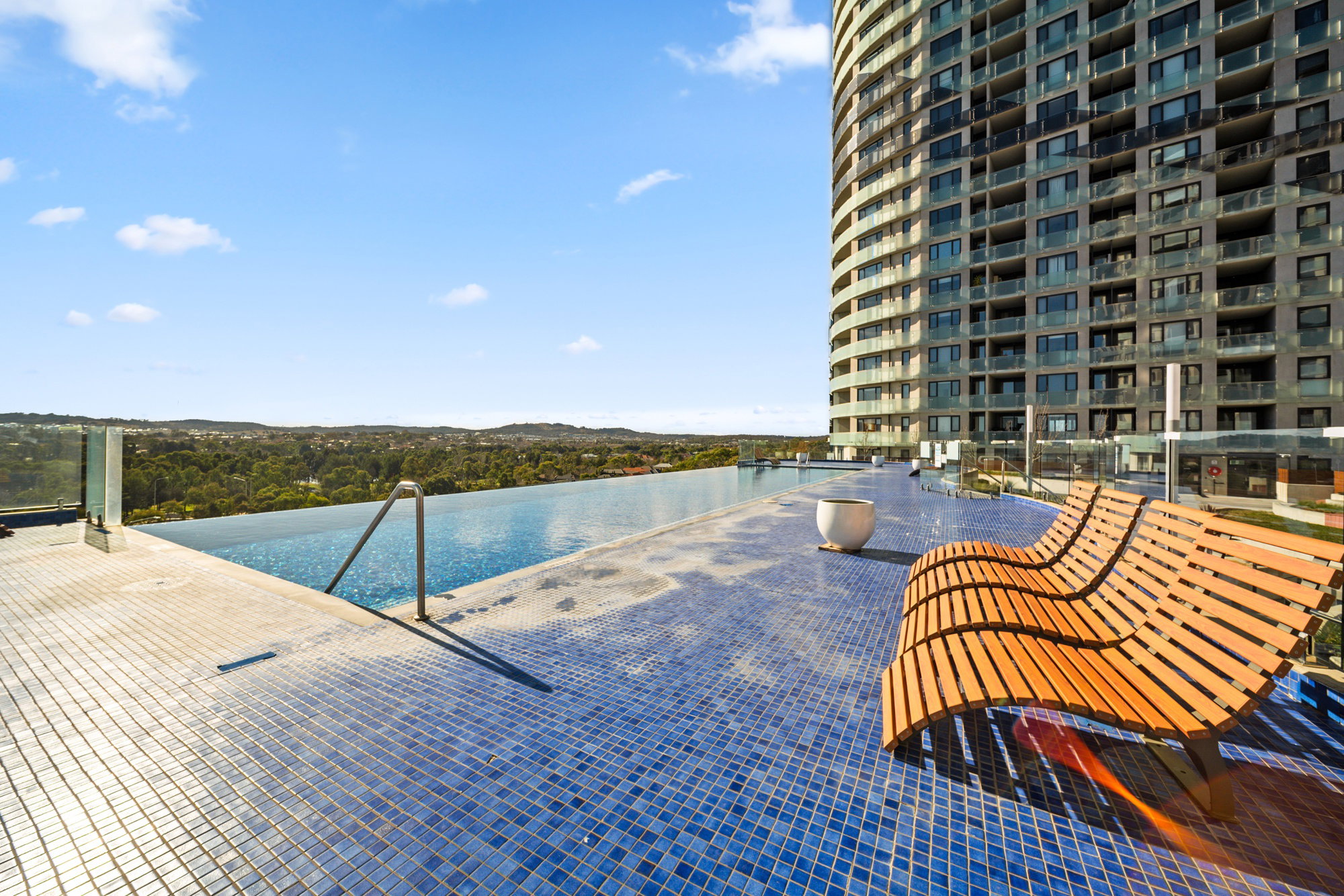 Furnished 1 Bedroom Apartment in Gungahlin